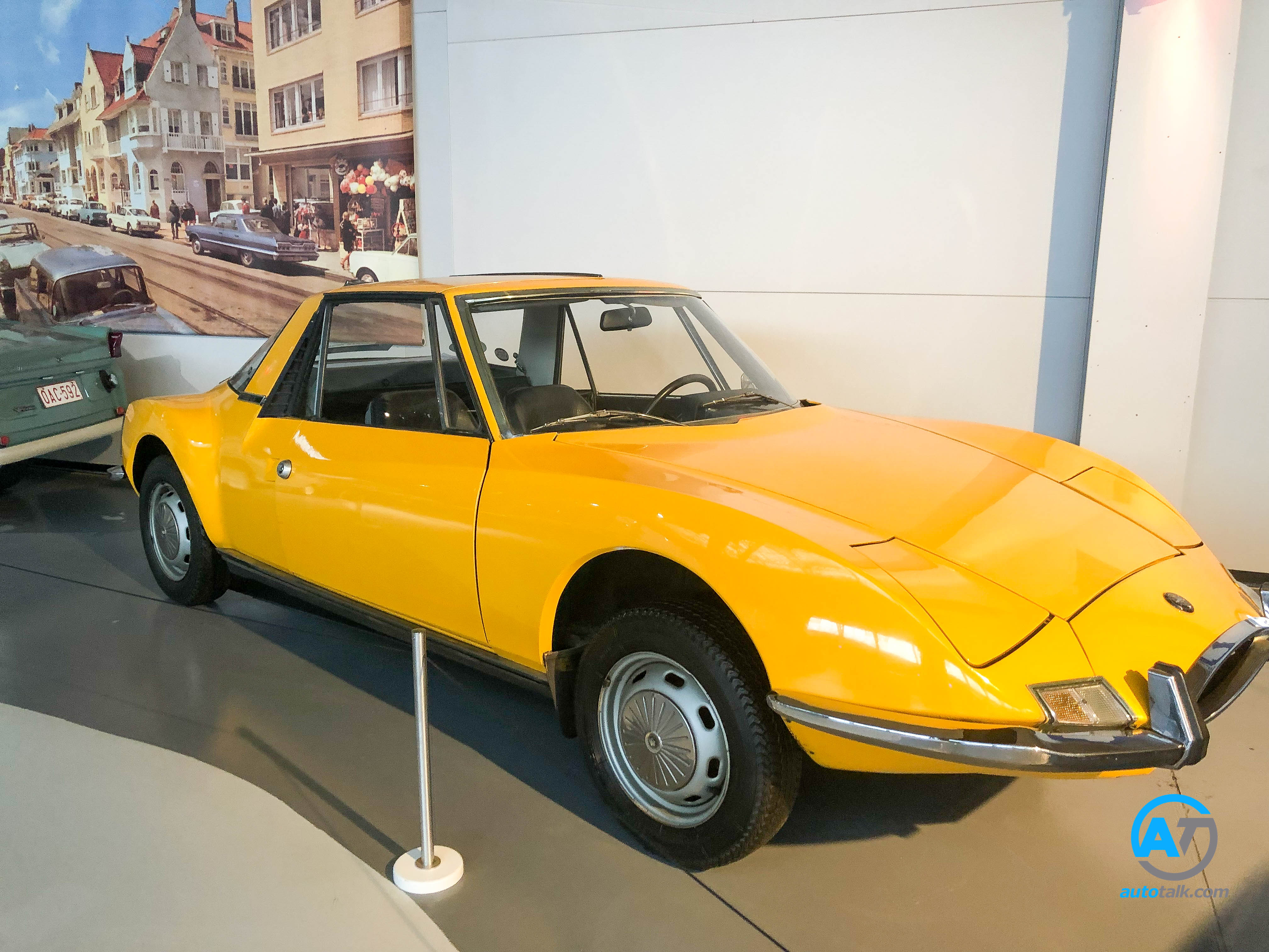 AutoTalk Visits Autoworld Brussels Complete Virtual Tour