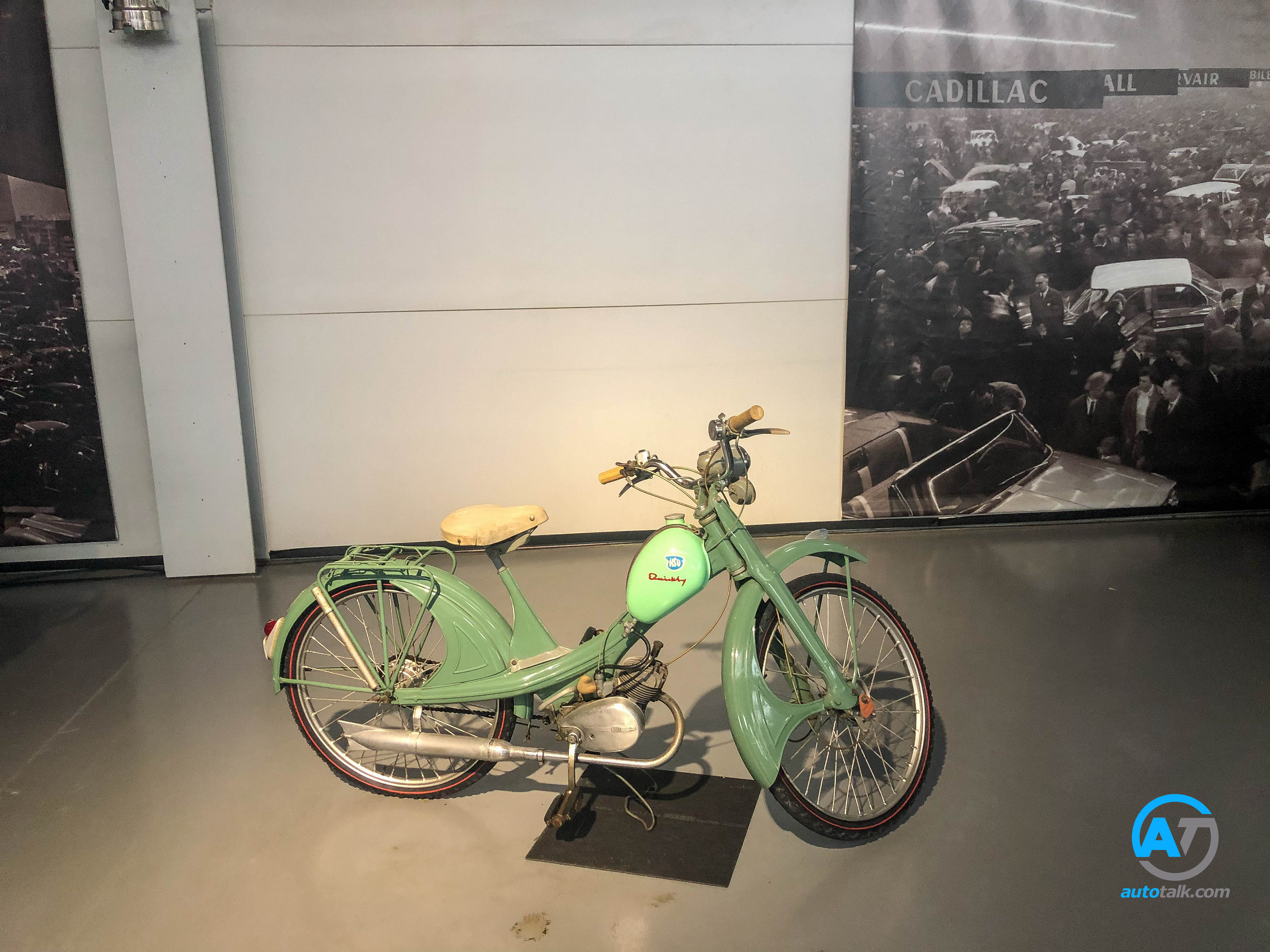 AutoTalk Visits Autoworld Brussels Complete Virtual Tour