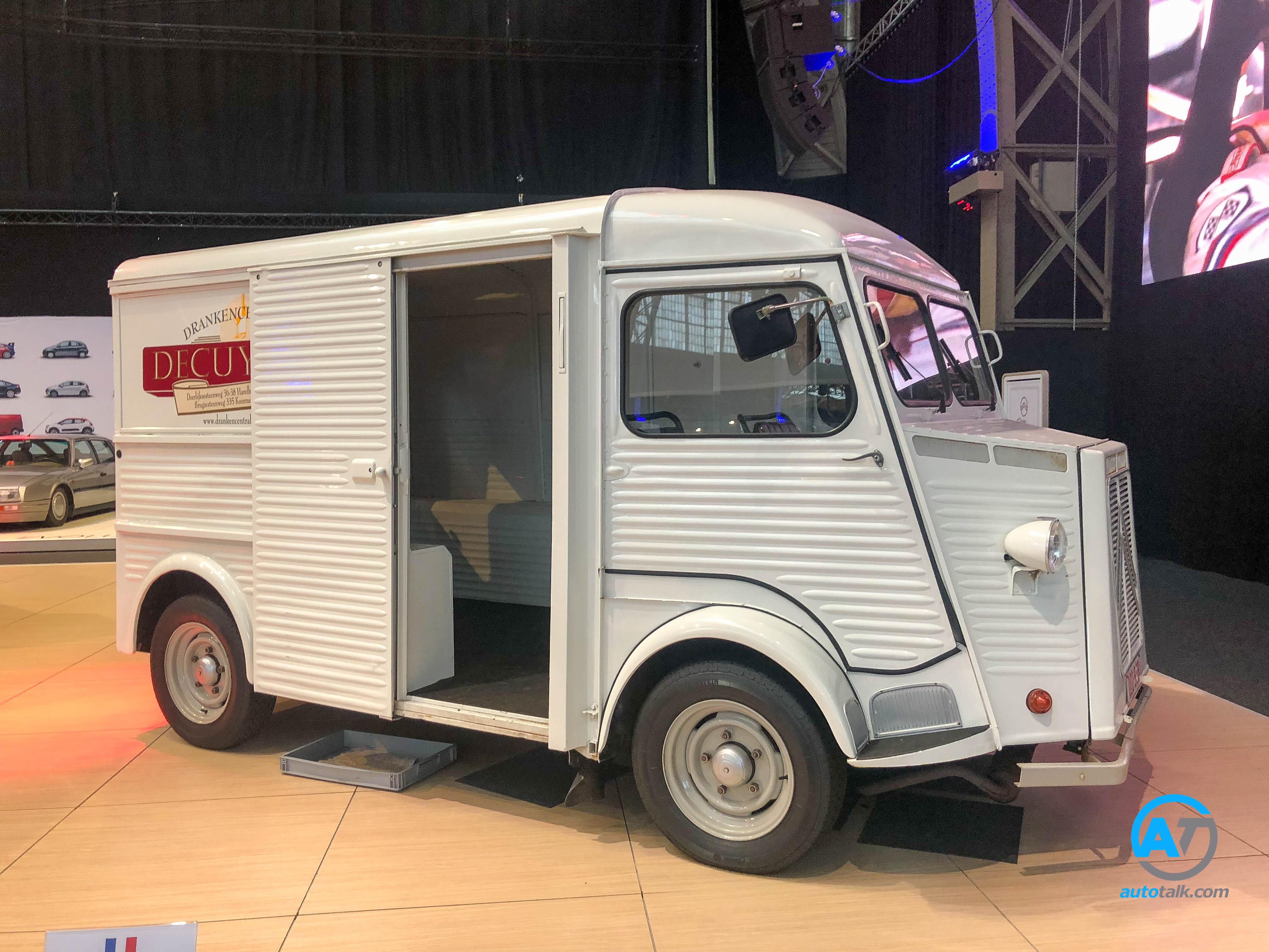 AutoTalk Visits Autoworld Brussels Complete Virtual Tour