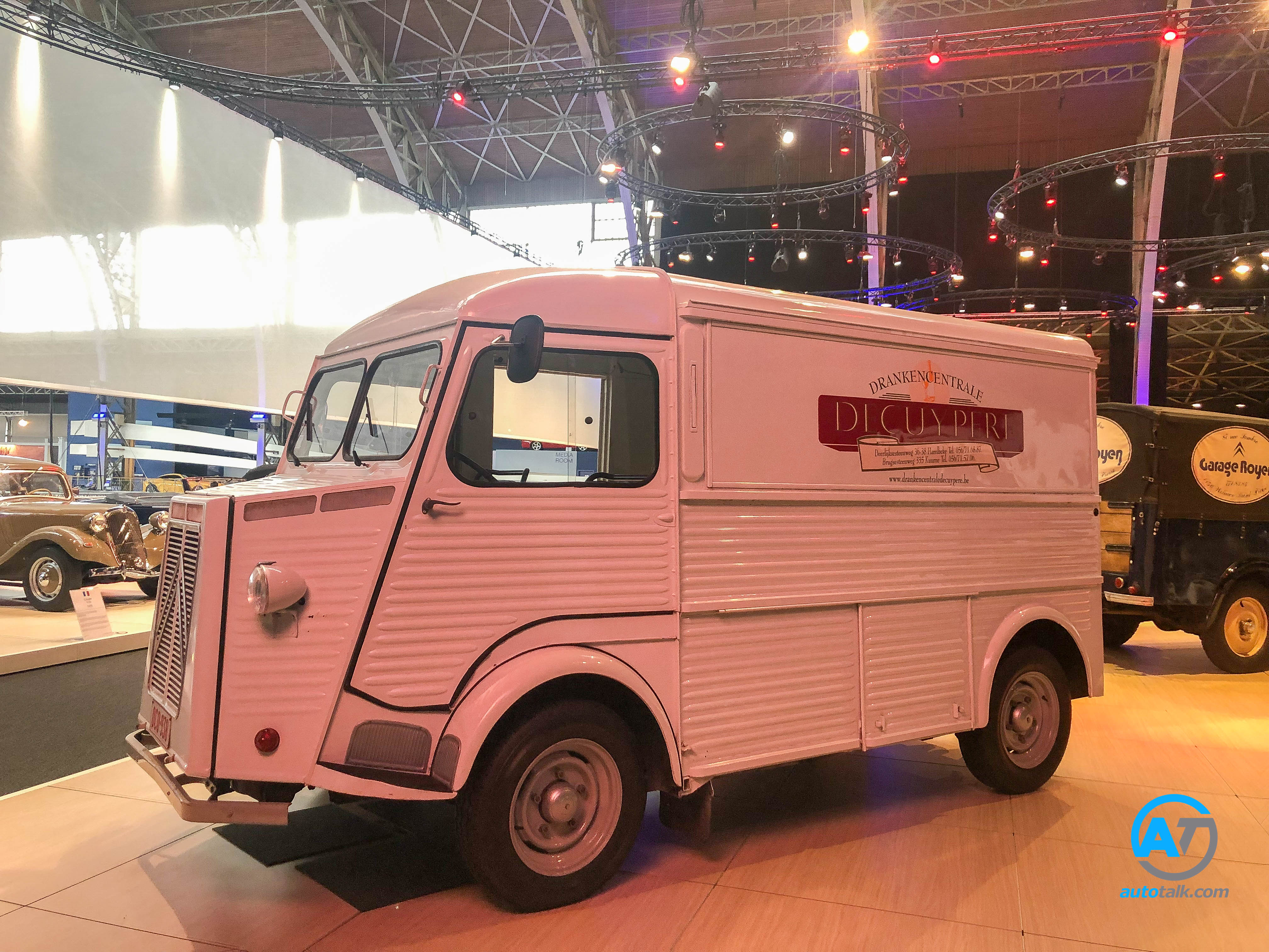 AutoTalk Visits Autoworld Brussels Complete Virtual Tour