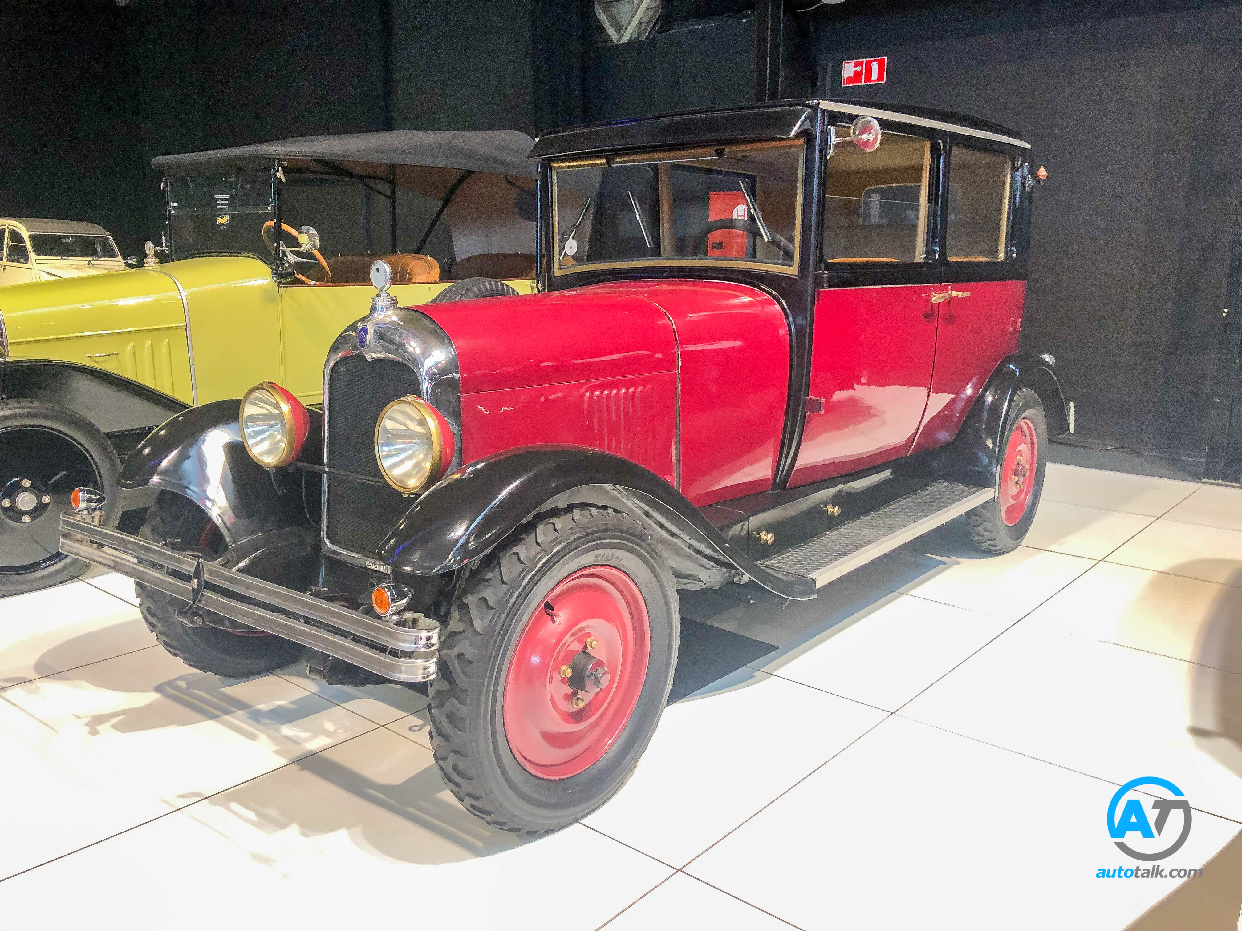 AutoTalk Visits Autoworld Brussels Complete Virtual Tour