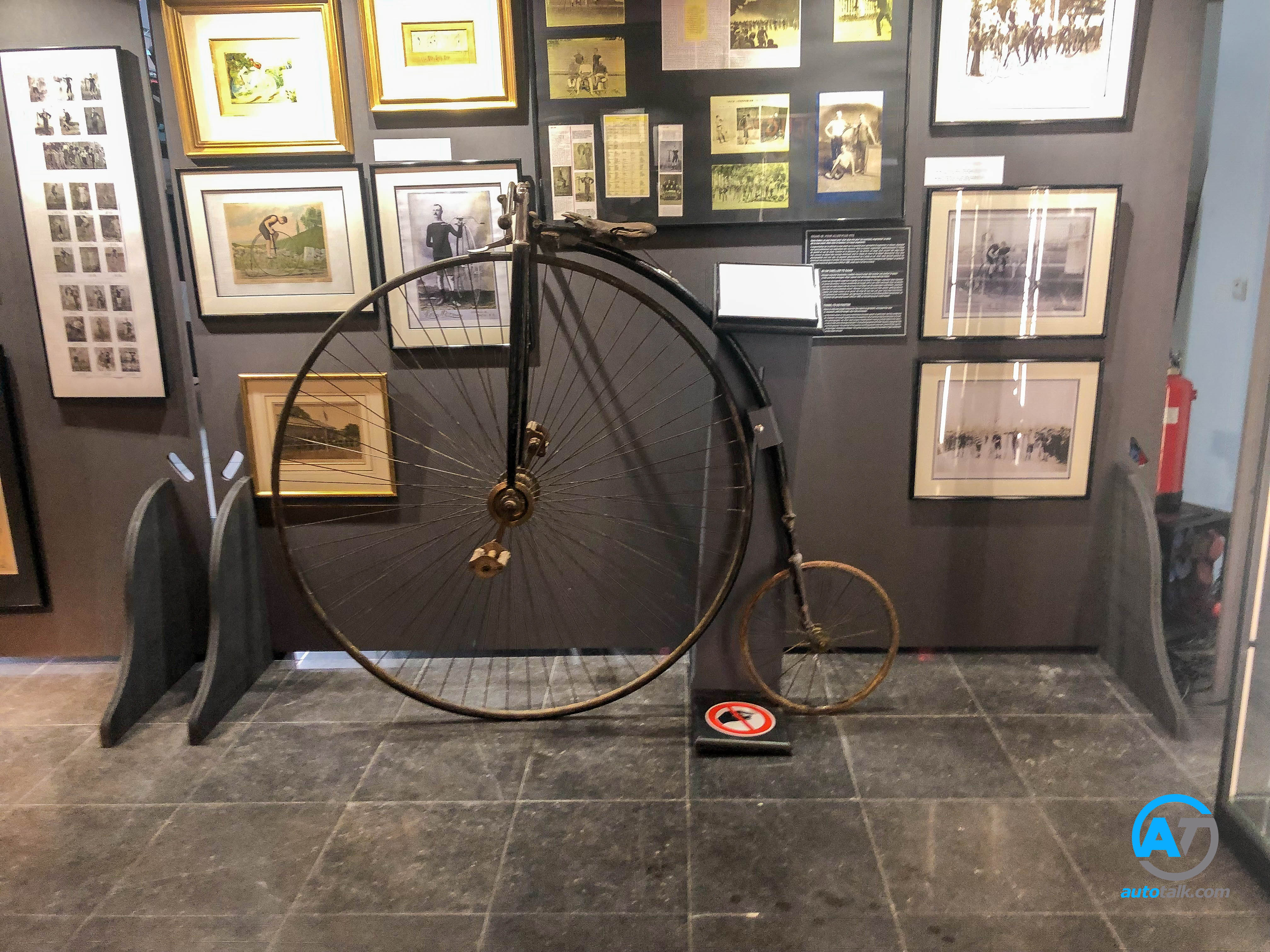 AutoTalk Visits Autoworld Brussels Complete Virtual Tour