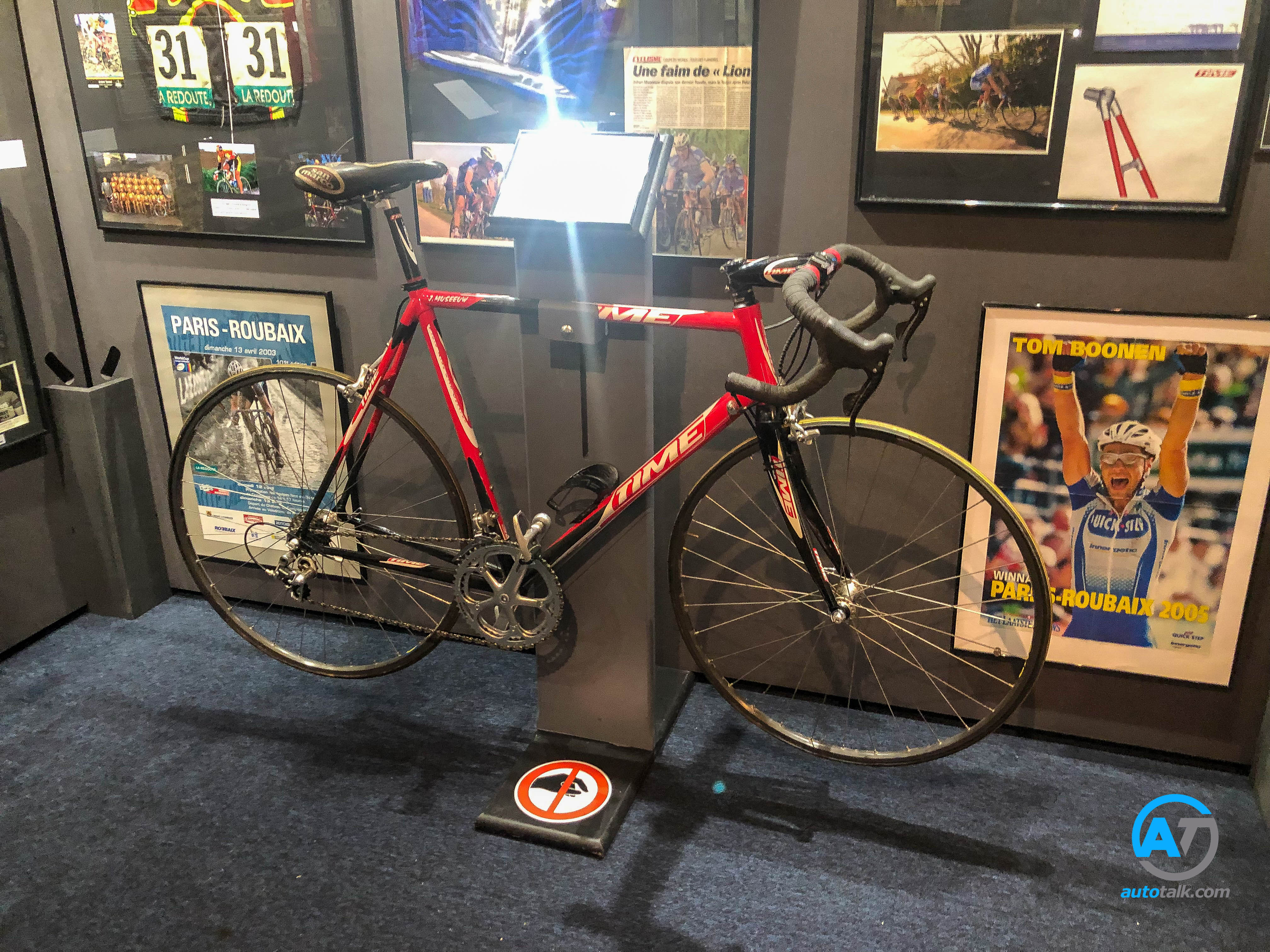 AutoTalk Visits Autoworld Brussels Complete Virtual Tour