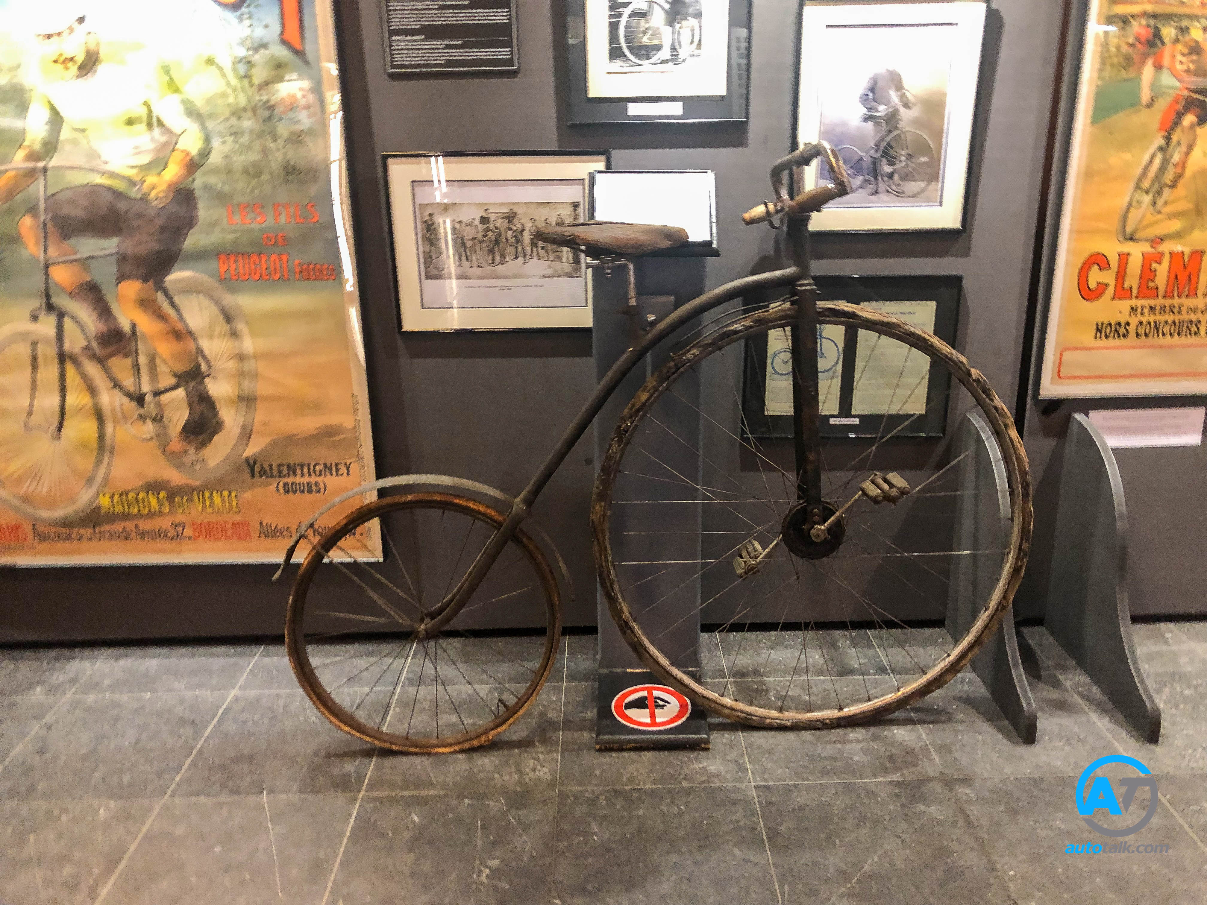 AutoTalk Visits Autoworld Brussels Complete Virtual Tour