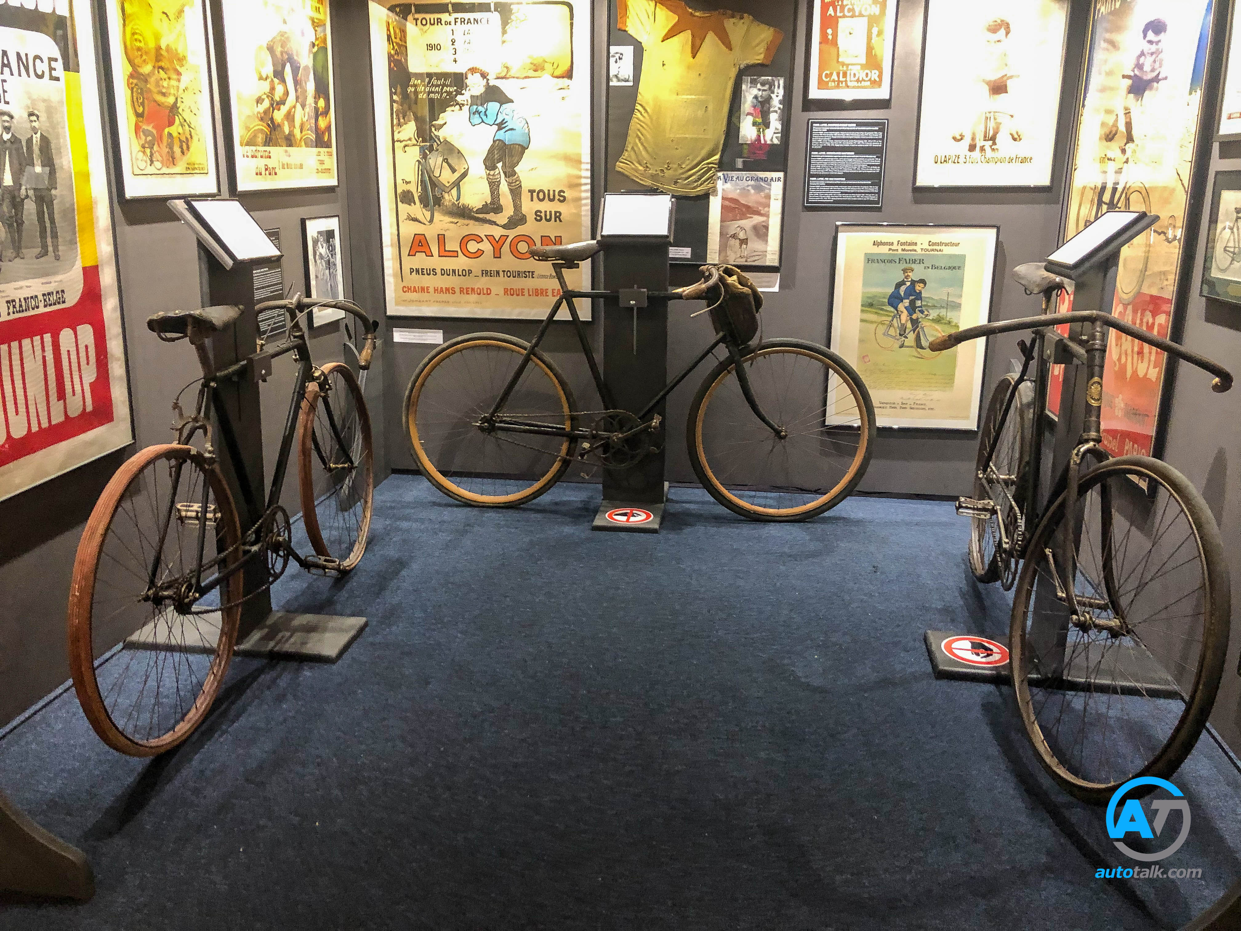 AutoTalk Visits Autoworld Brussels Complete Virtual Tour