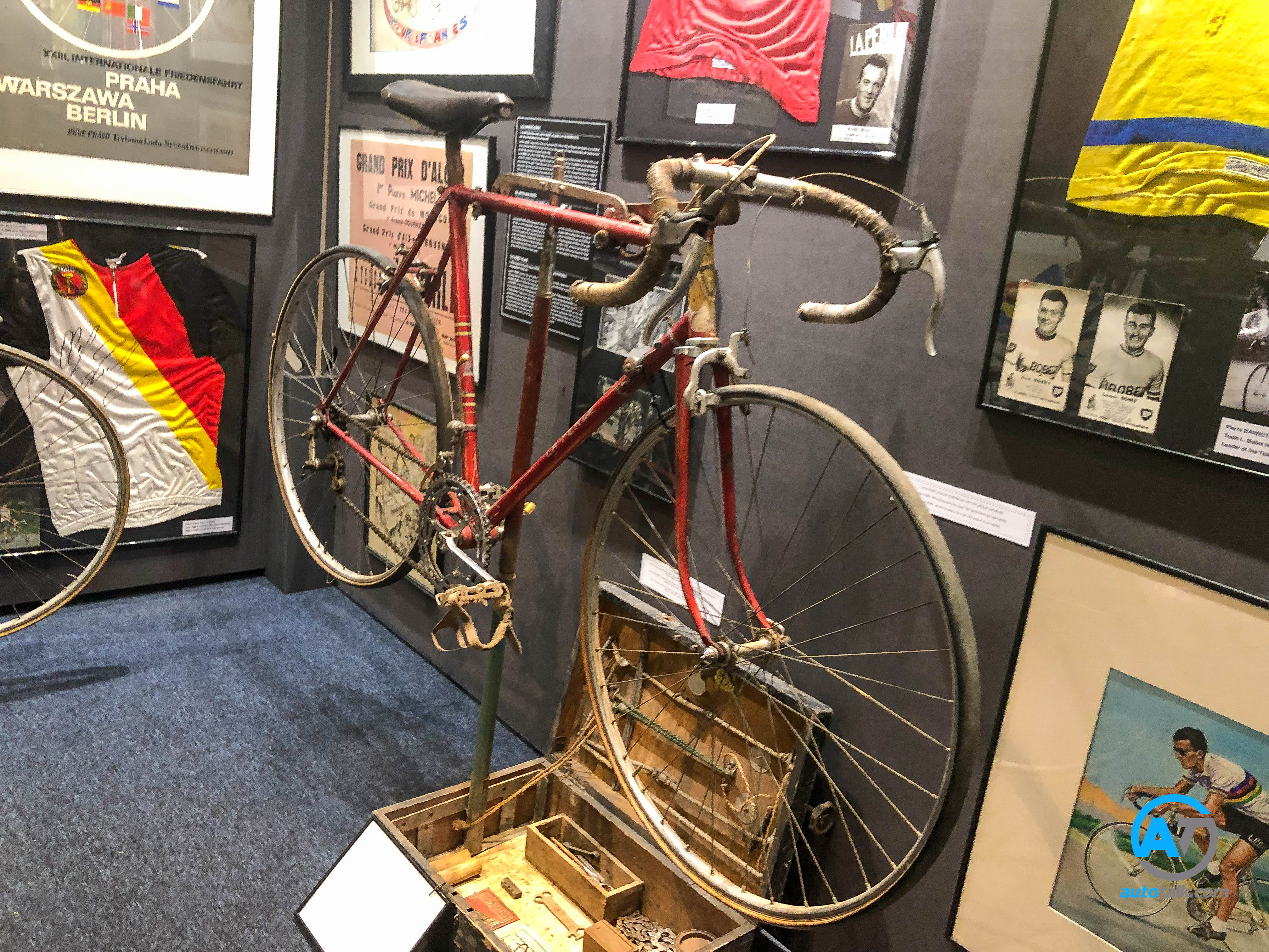 AutoTalk Visits Autoworld Brussels Complete Virtual Tour