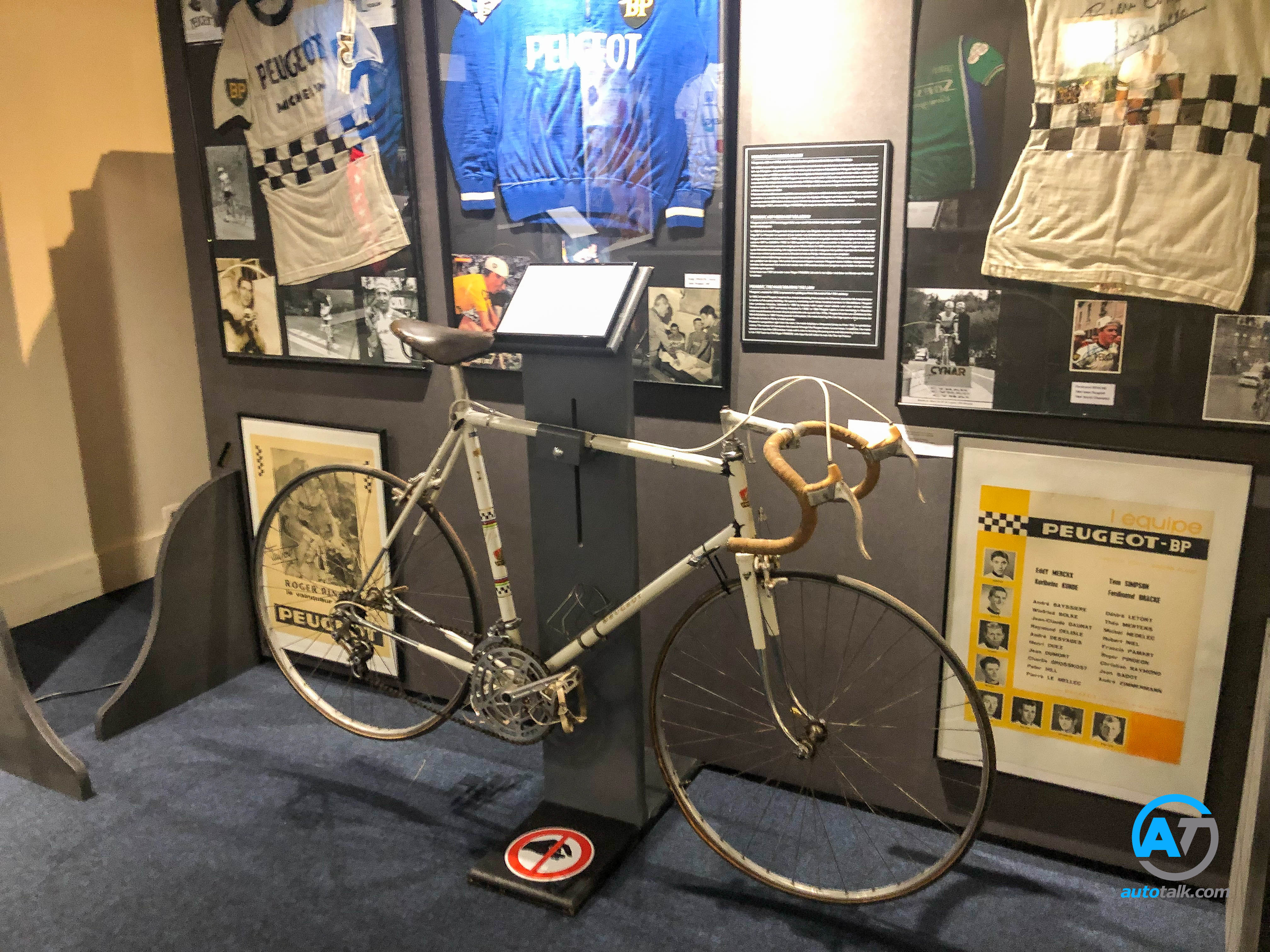 AutoTalk Visits Autoworld Brussels Complete Virtual Tour