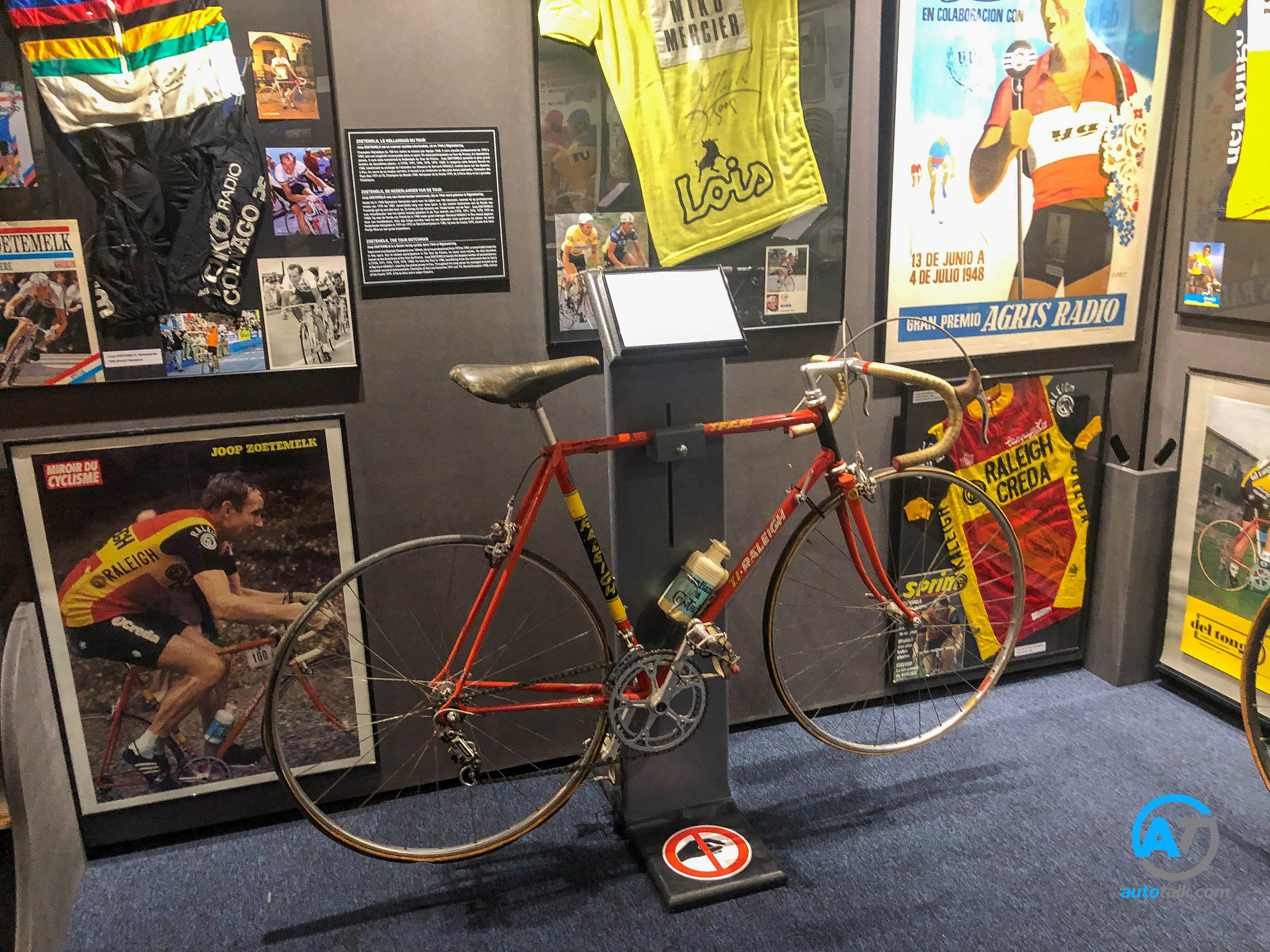 AutoTalk Visits Autoworld Brussels Complete Virtual Tour