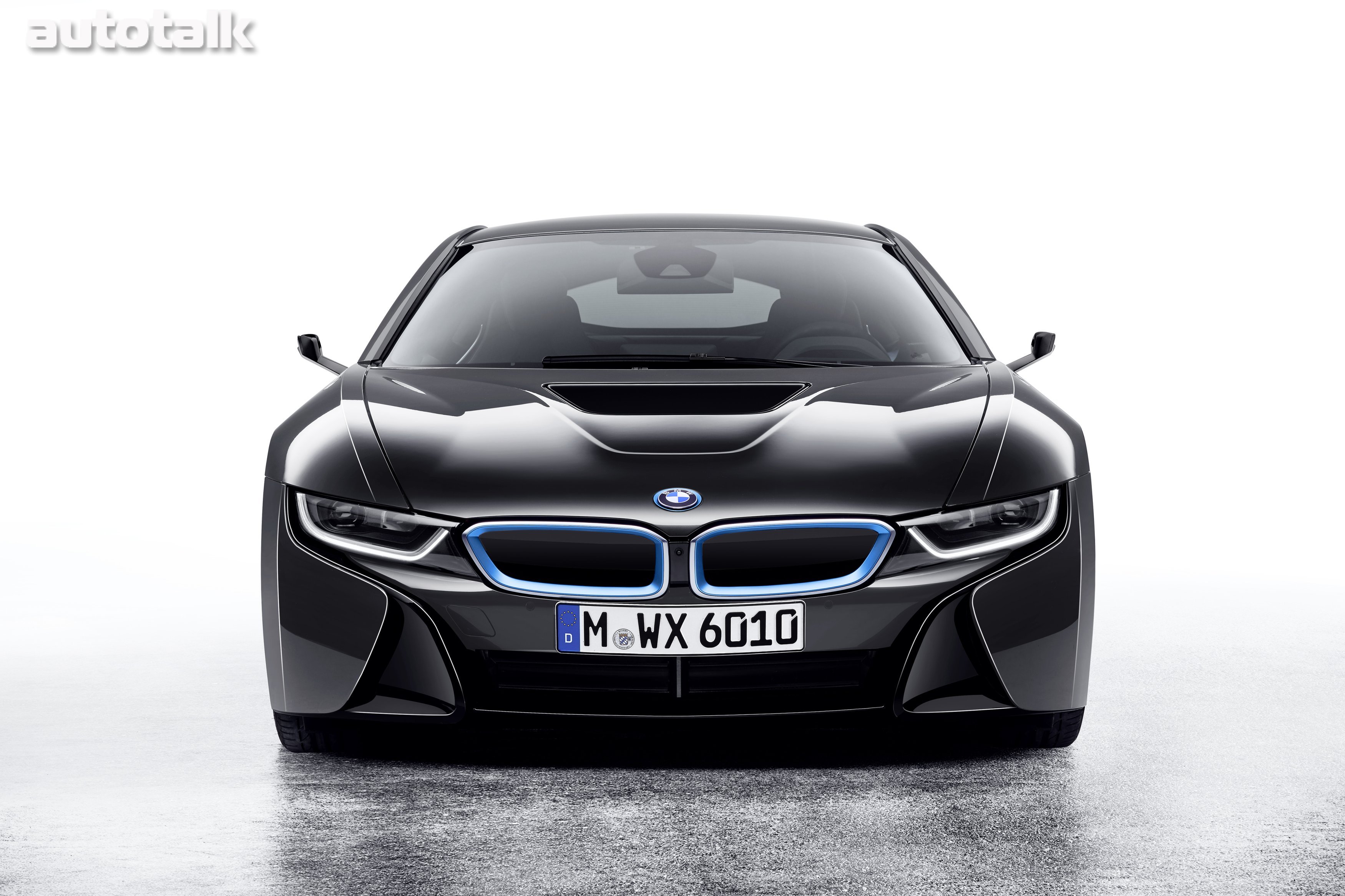 BMW i8 Mirrorless exterior front