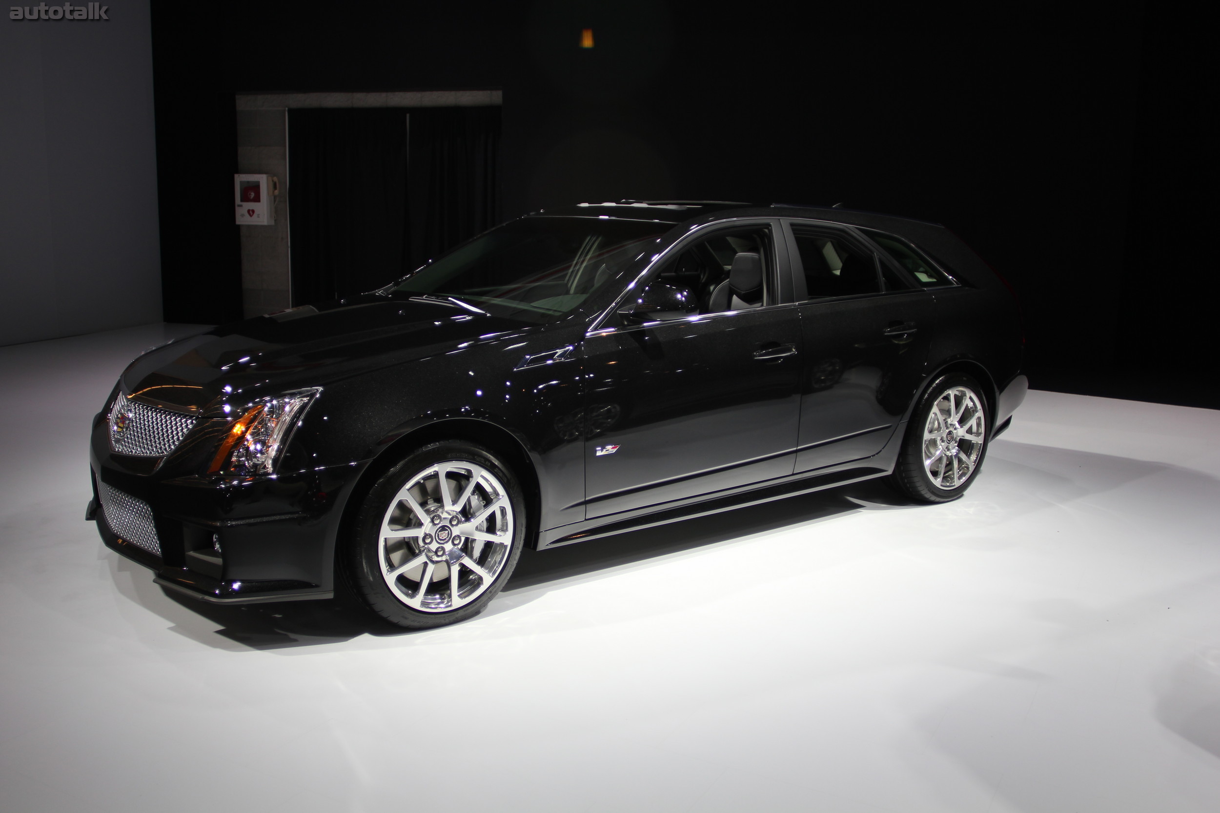 Cadillac Booth NYIAS 2012