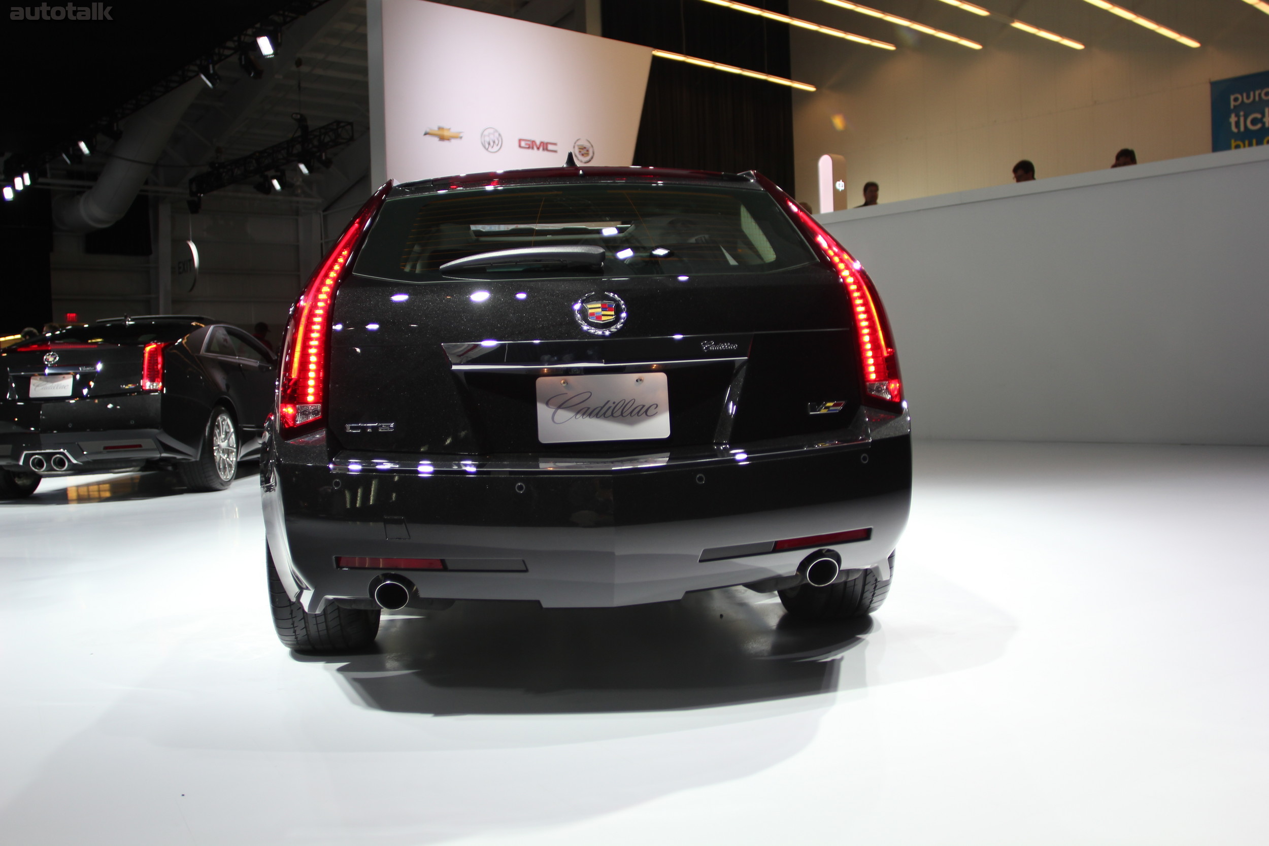 Cadillac Booth NYIAS 2012