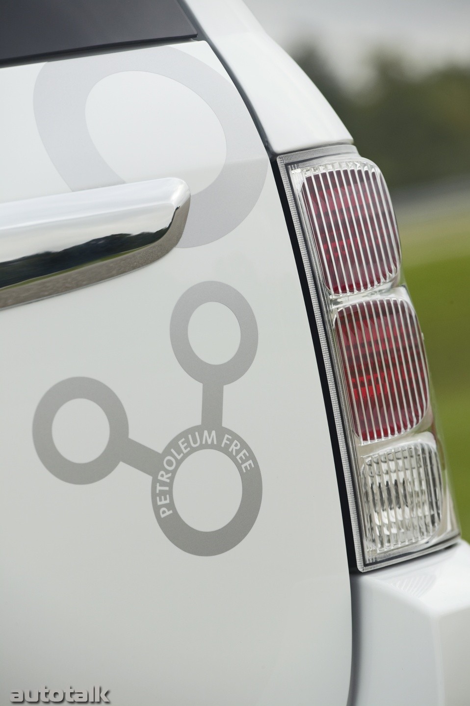 Chevrolet Equinox Fuel Cell U.S. Army Prototype