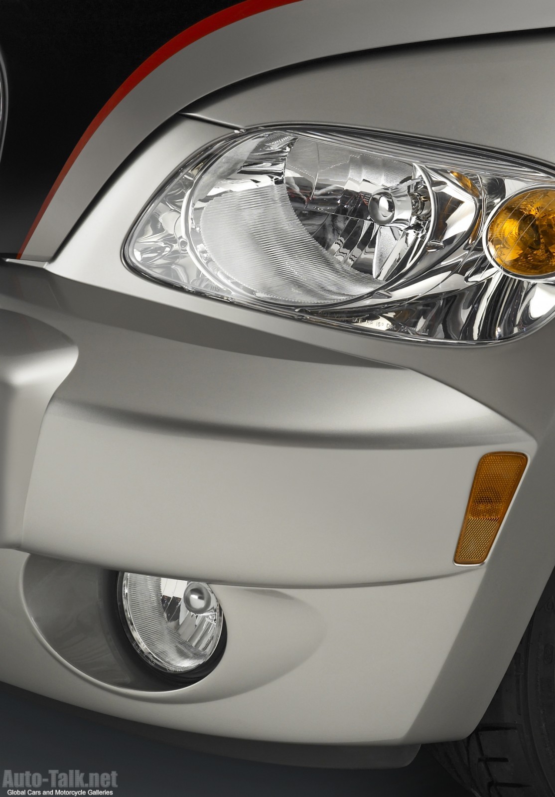 Chevy HHR Panel Delivers Style, Function And Fun In A New, Segment-Exclusiv