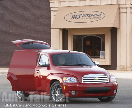 Chevy HHR Panel Delivers Style, Function And Fun In A New, Segment-Exclusiv