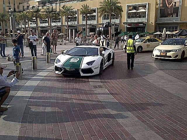 Dubai Police Lamborghini Aventador