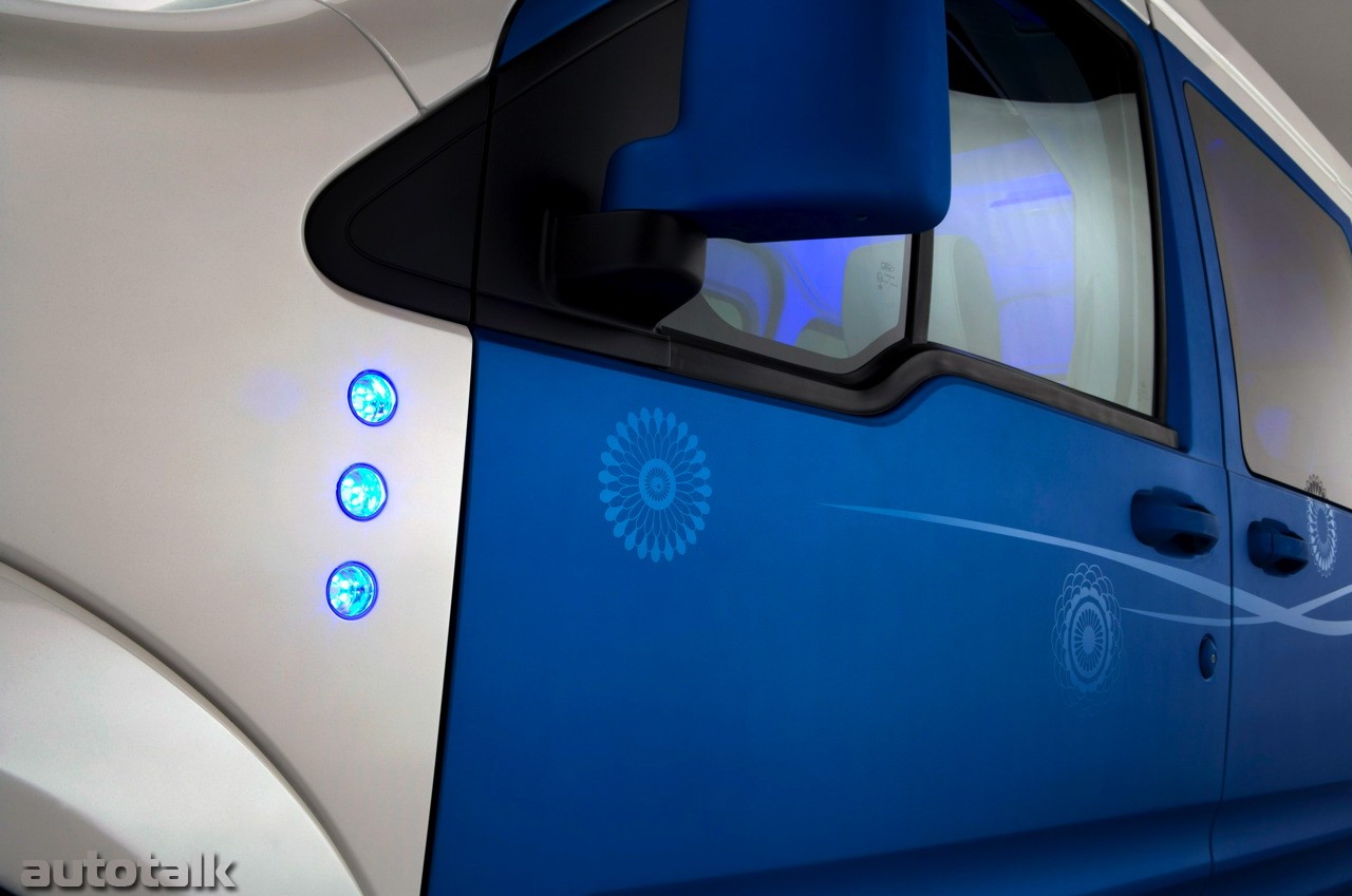 Ford Transit Connect Family One concept