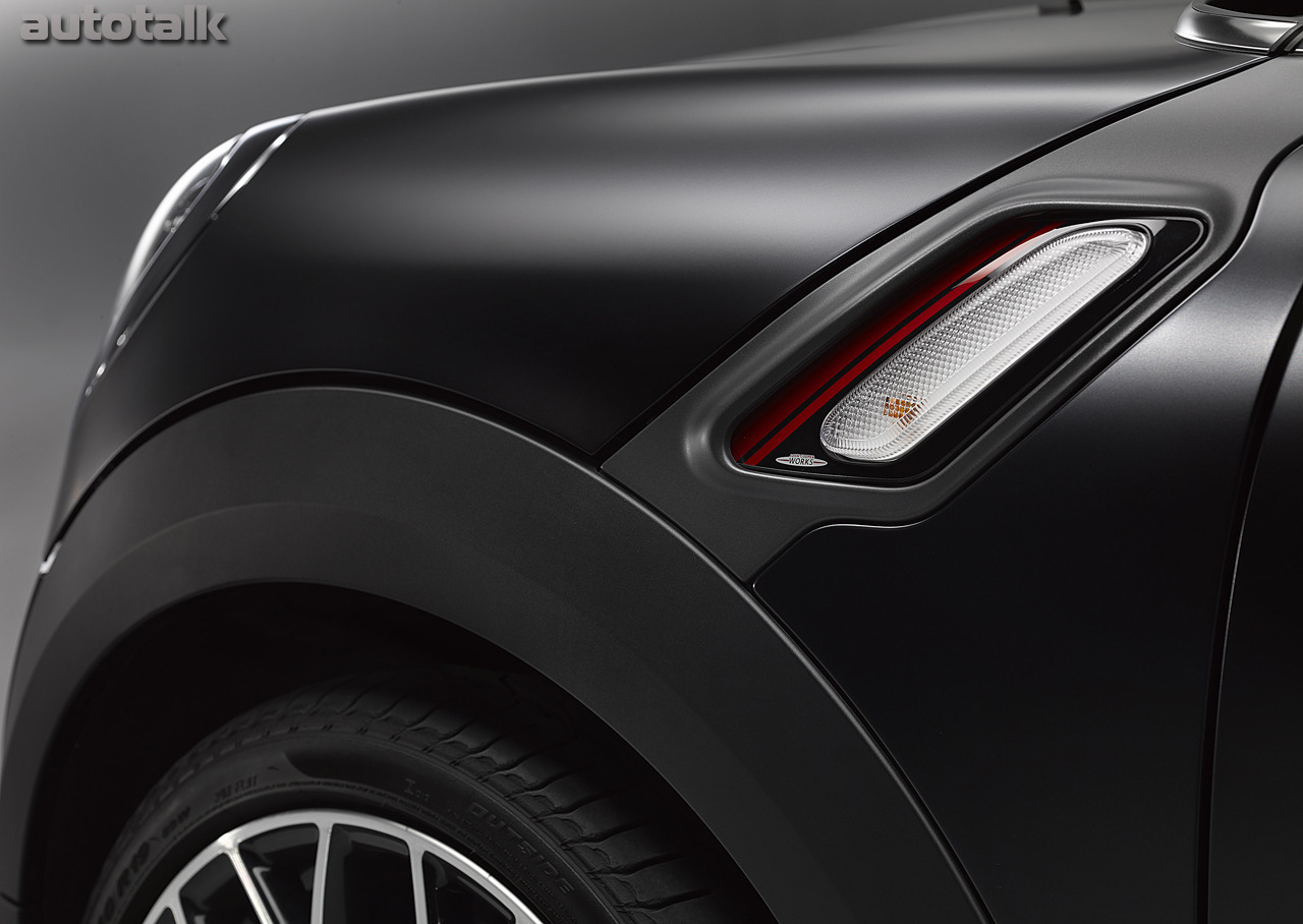 Frozen Black Mini Paceman