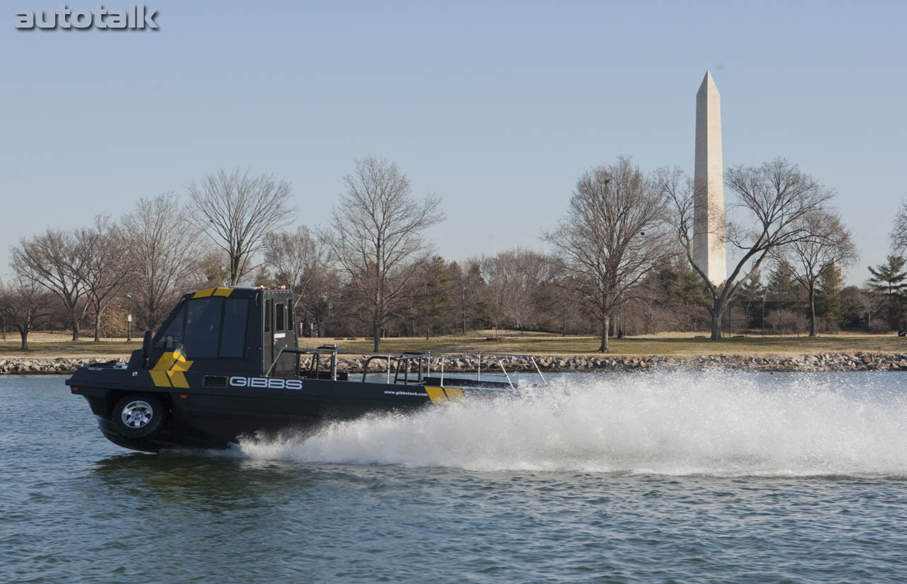 Gibbs Phibian and Humdinga