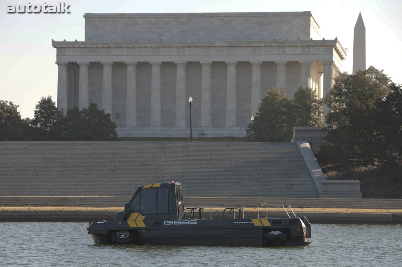 Gibbs Phibian and Humdinga