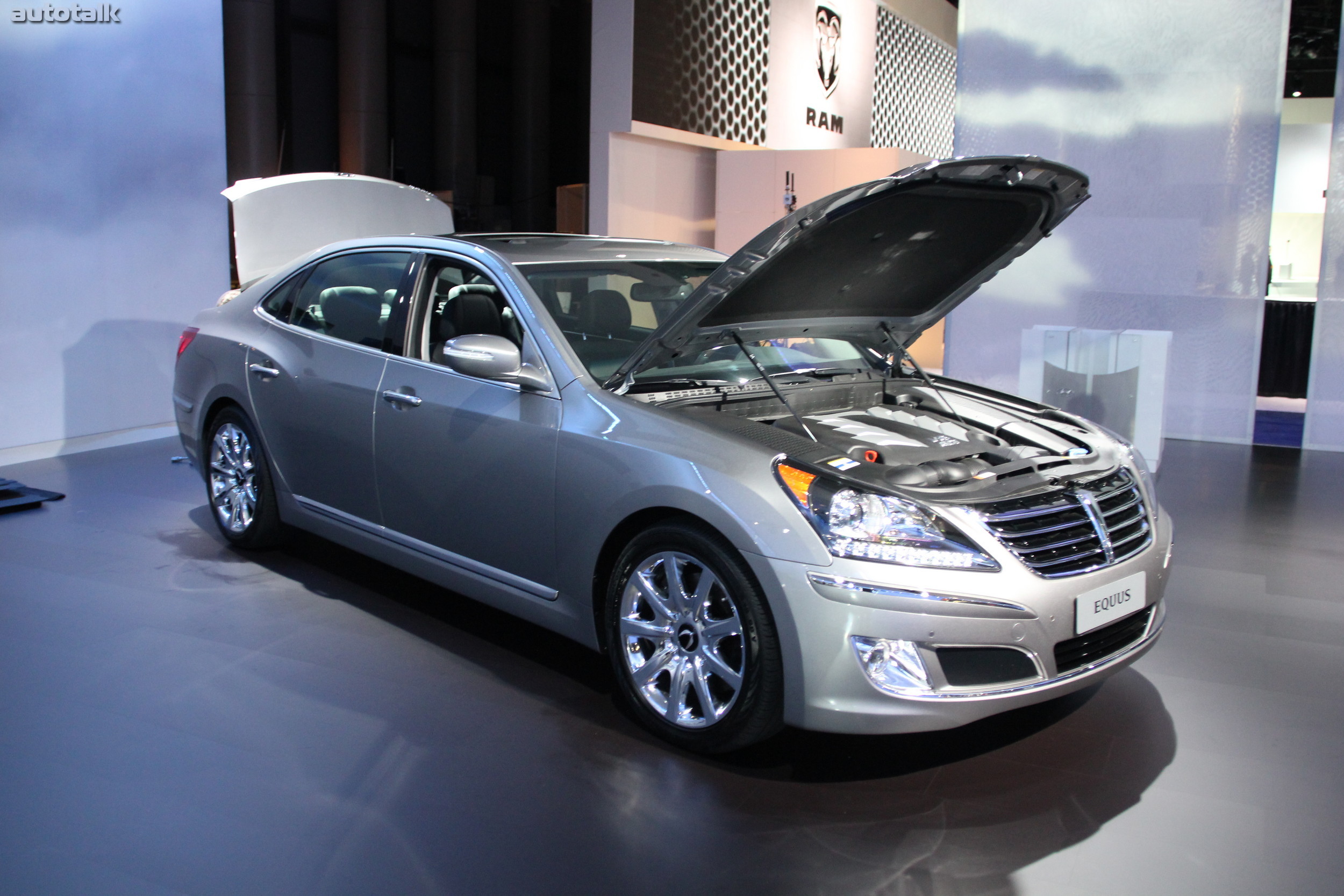 Hundai Booth NYIAS 2012