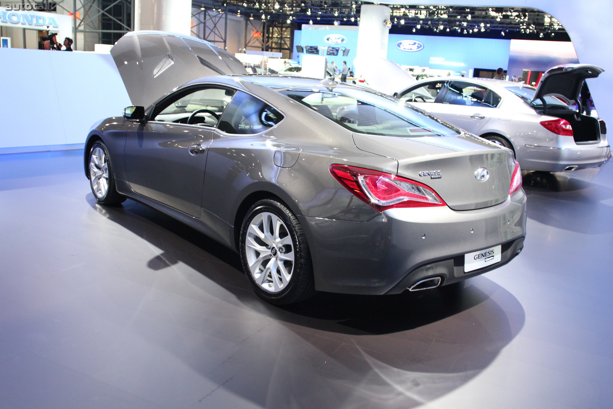 Hundai Booth NYIAS 2012
