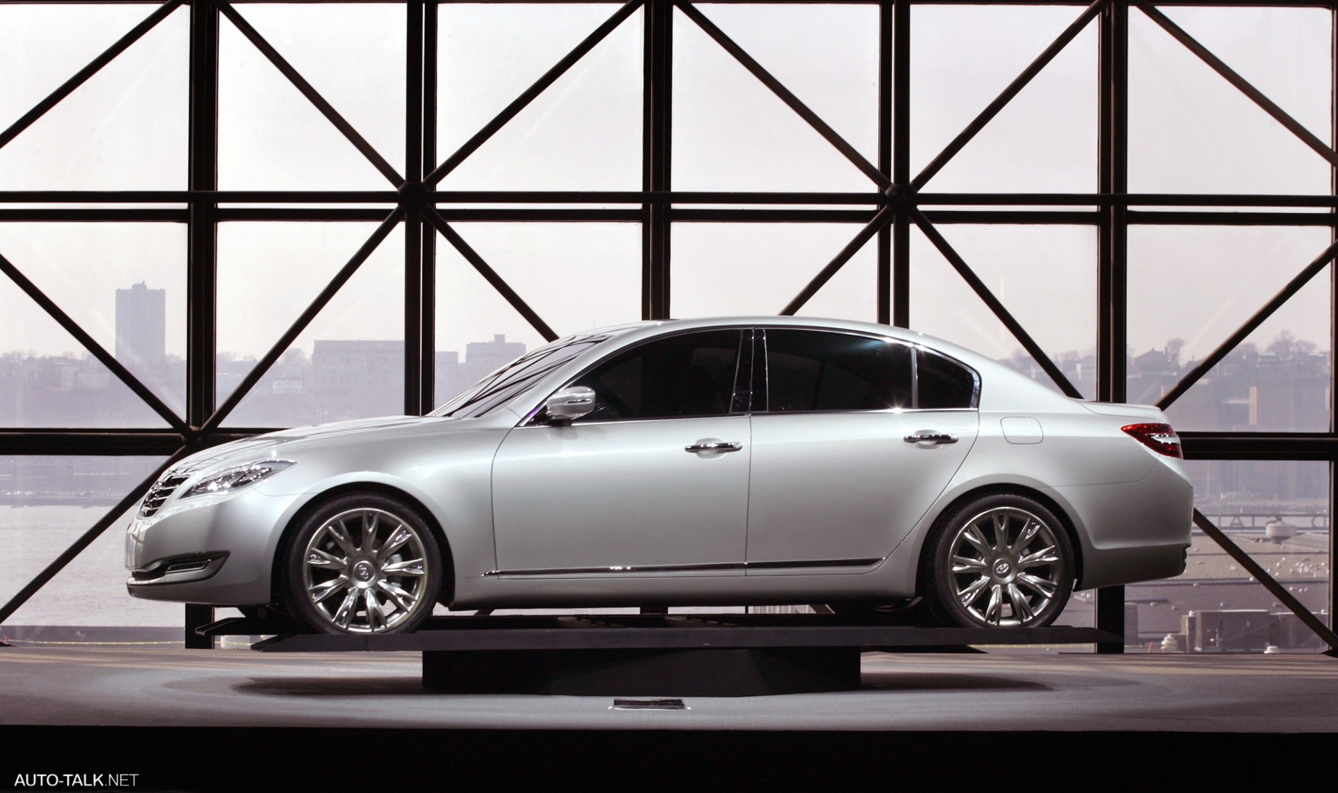 Hyundai Genesis Concept