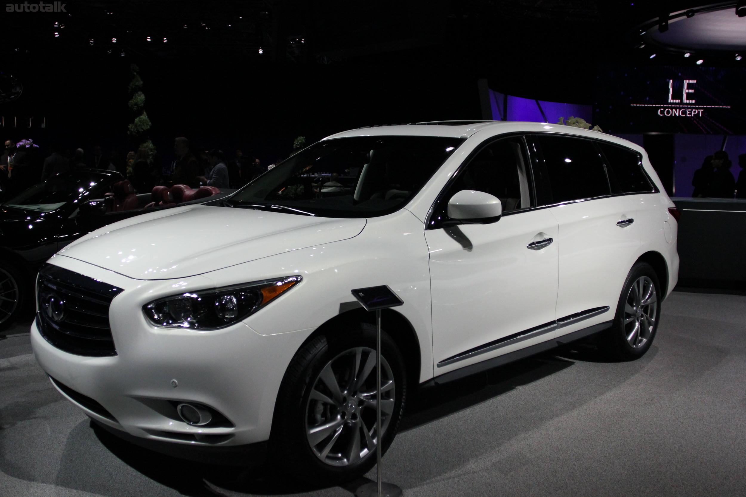 Infiniti Booth NYIAS 2012