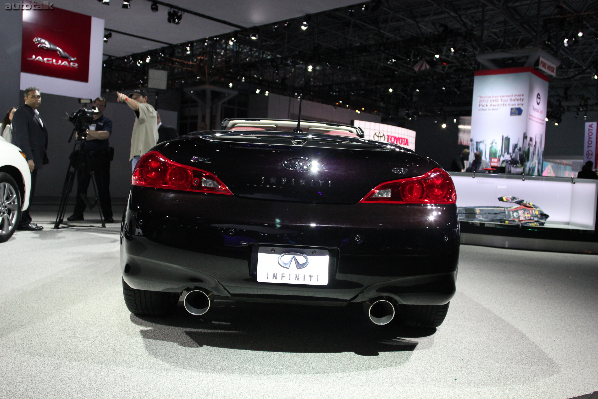 Infiniti Booth NYIAS 2012