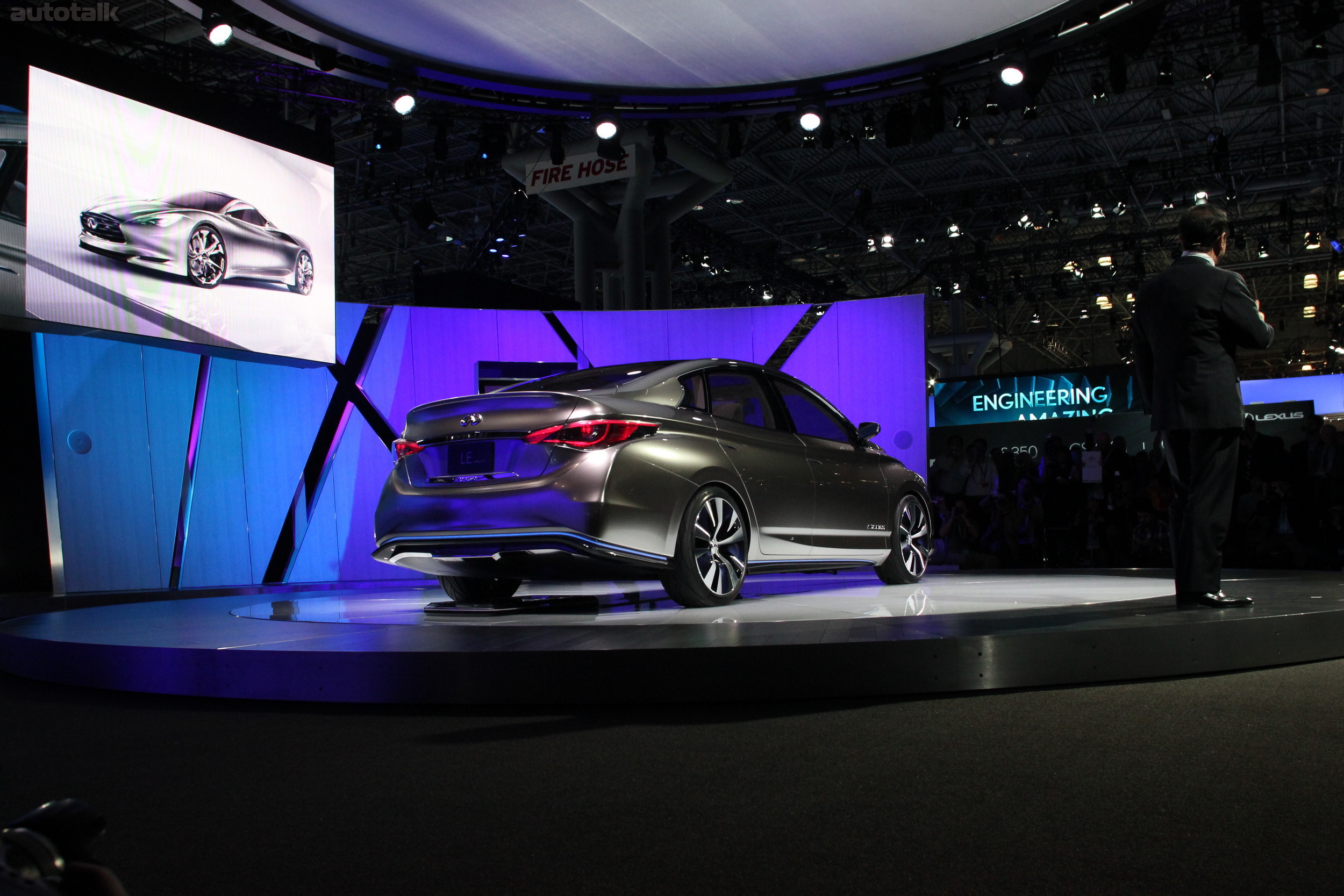 Infiniti Booth NYIAS 2012