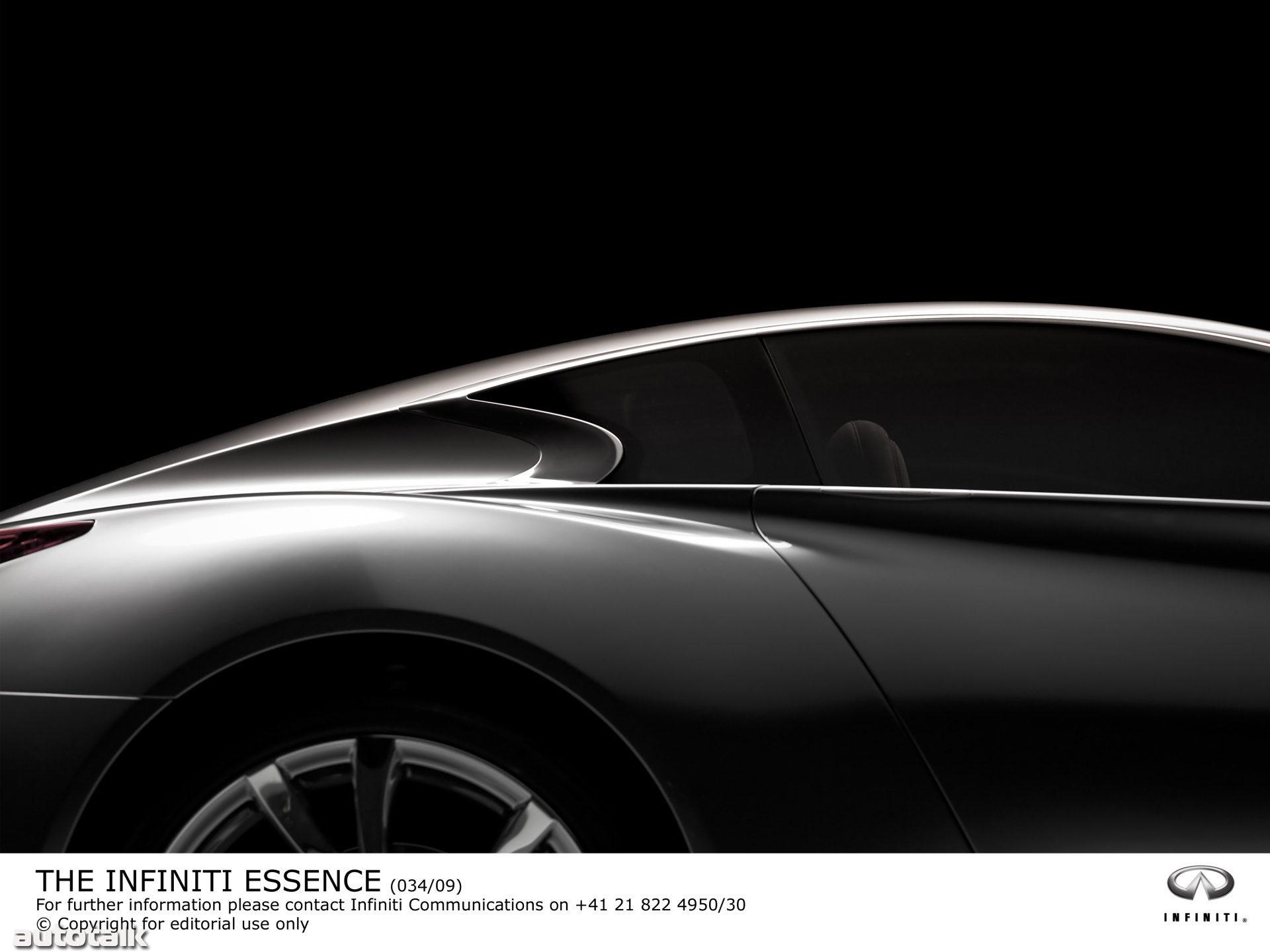 Infiniti Essence Concept