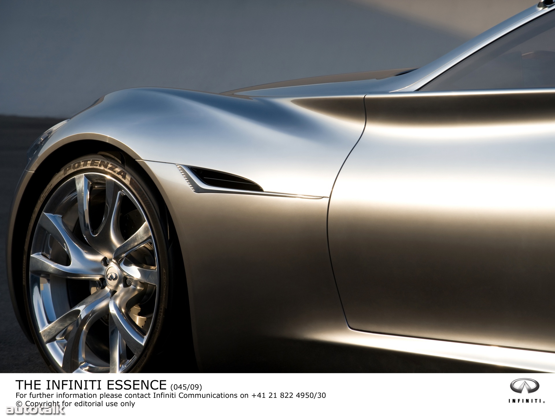 Infiniti Essence Concept