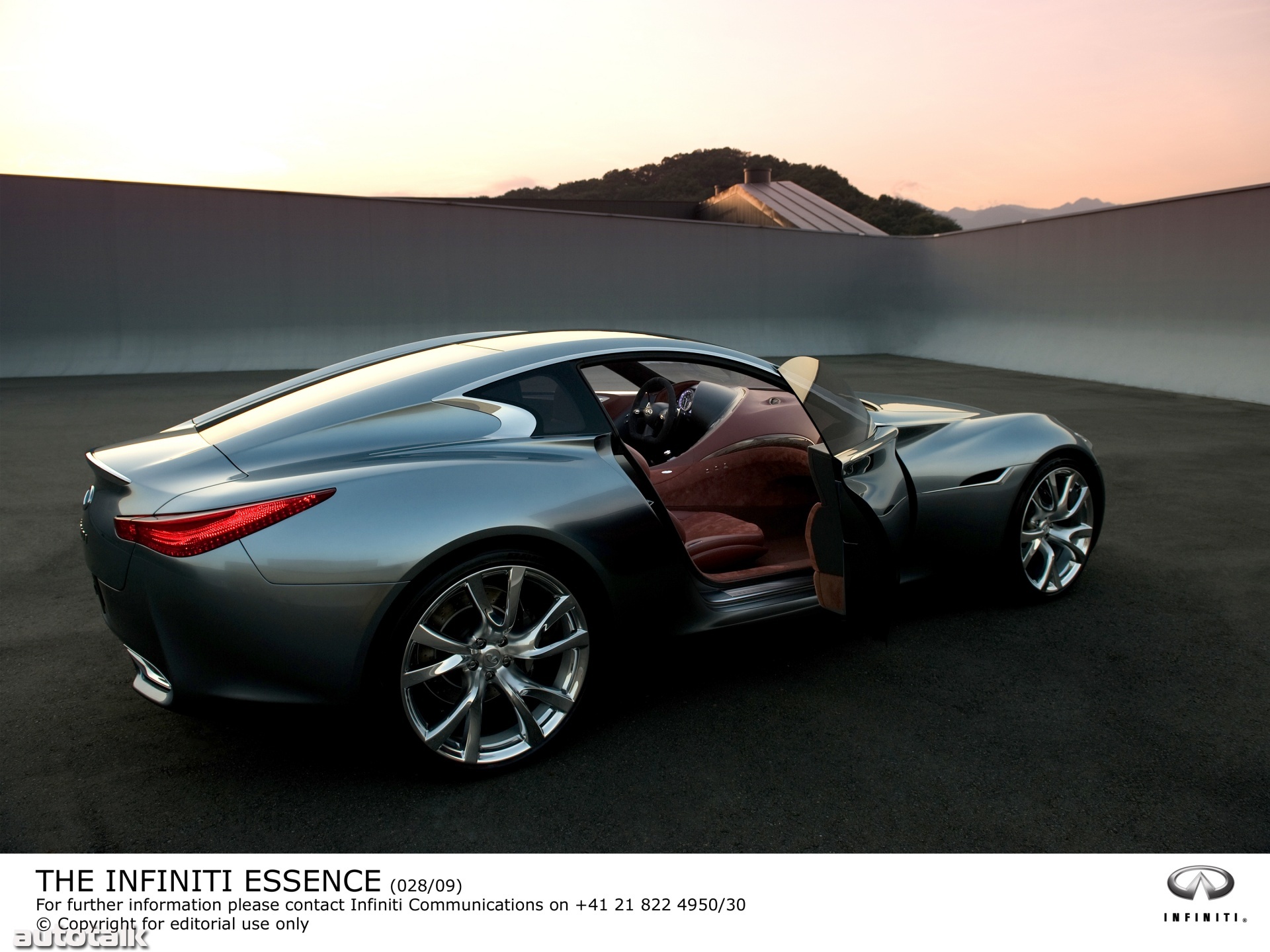 Infiniti Essence Concept