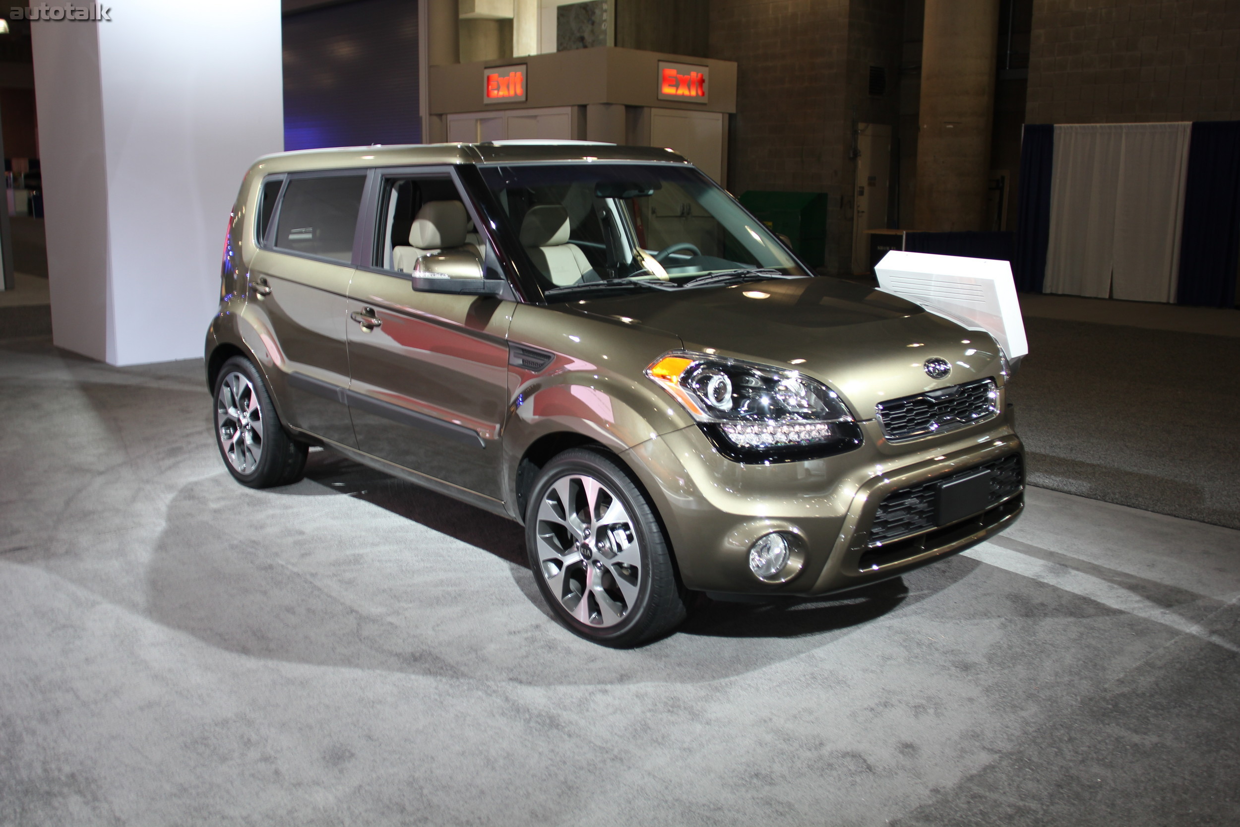 Kia Booth NYIAS 2012