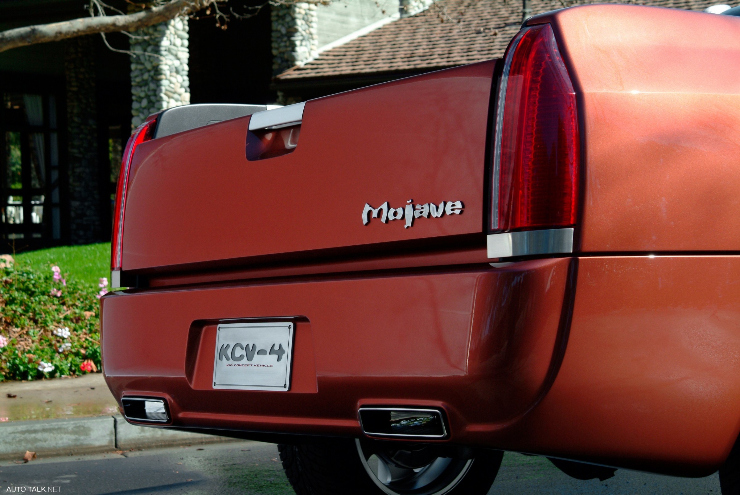 Kia KCV4 Mojave