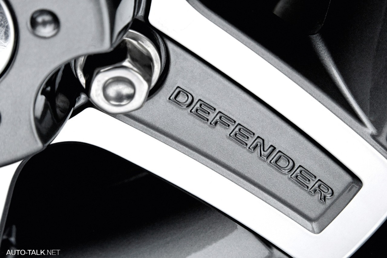 Land Rover Defender SVX