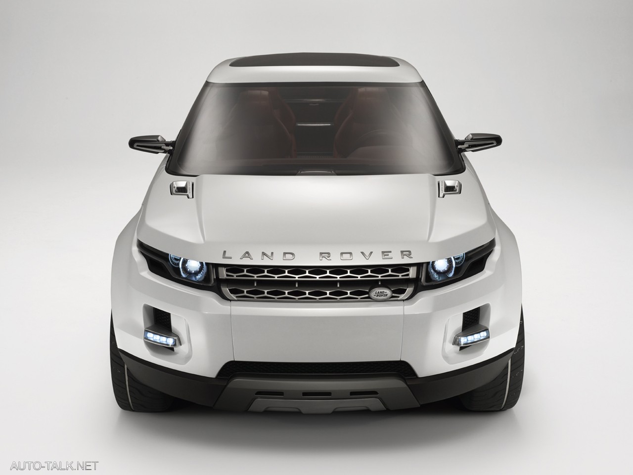 Land Rover LRX Concept