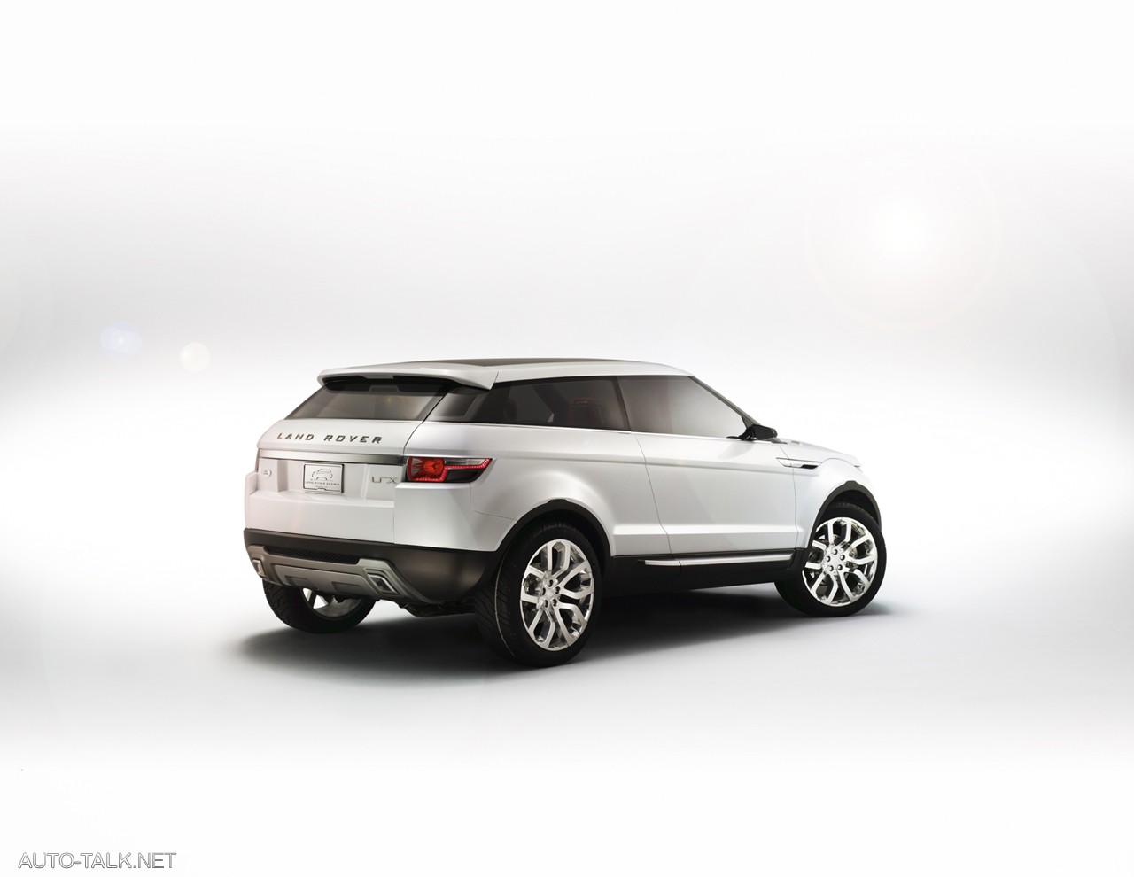 Land Rover LRX Concept