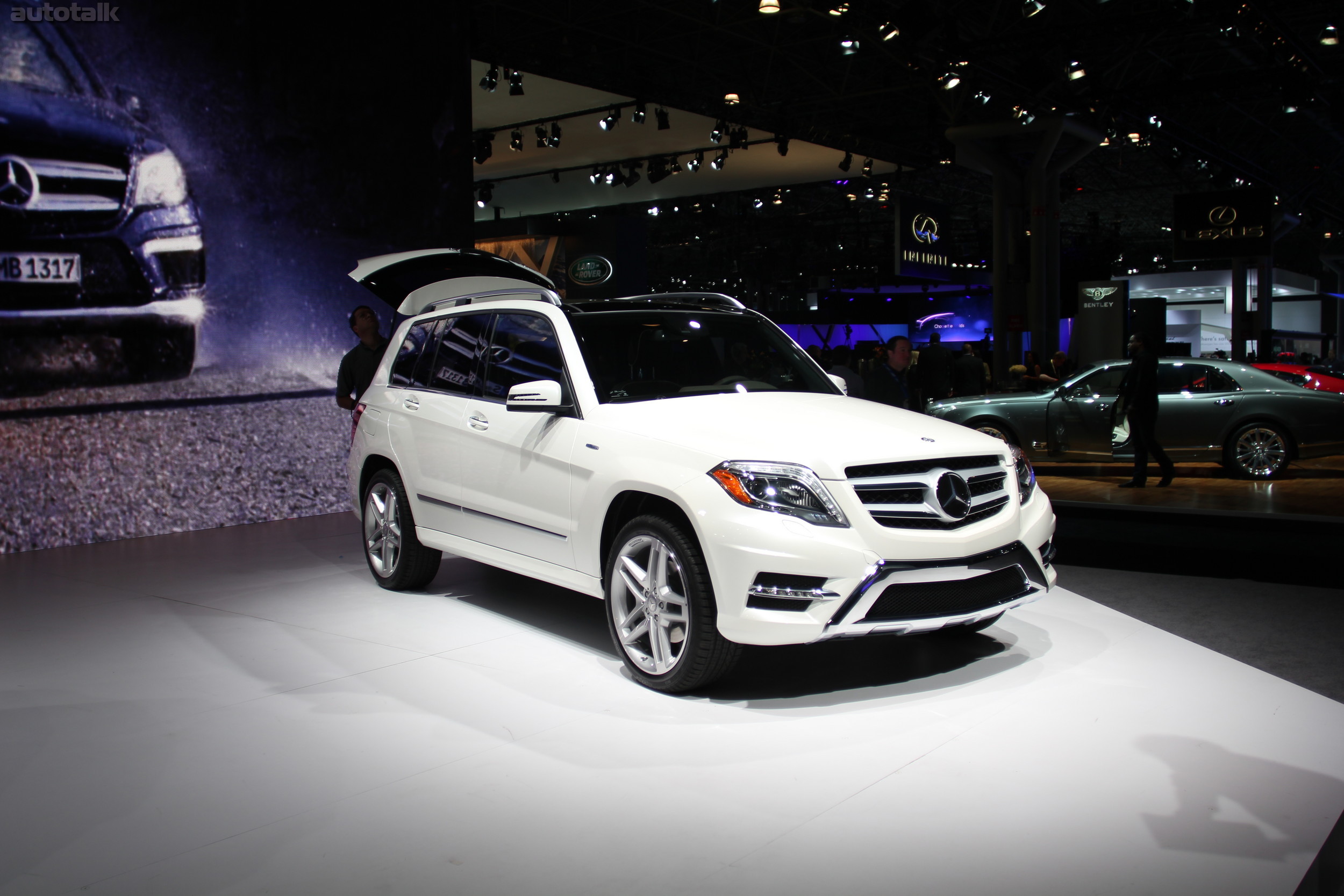 Mercedes-Benz Booth NYIAS 2012