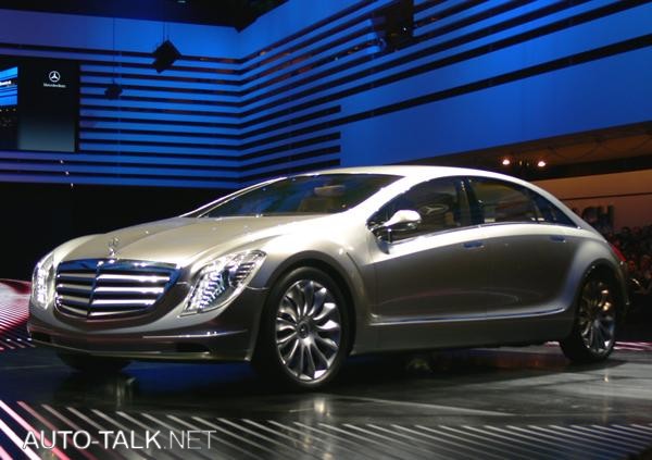 Mercedes  Benz F700