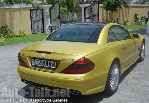 Mercedes-Benz SL Spotted in Dubai