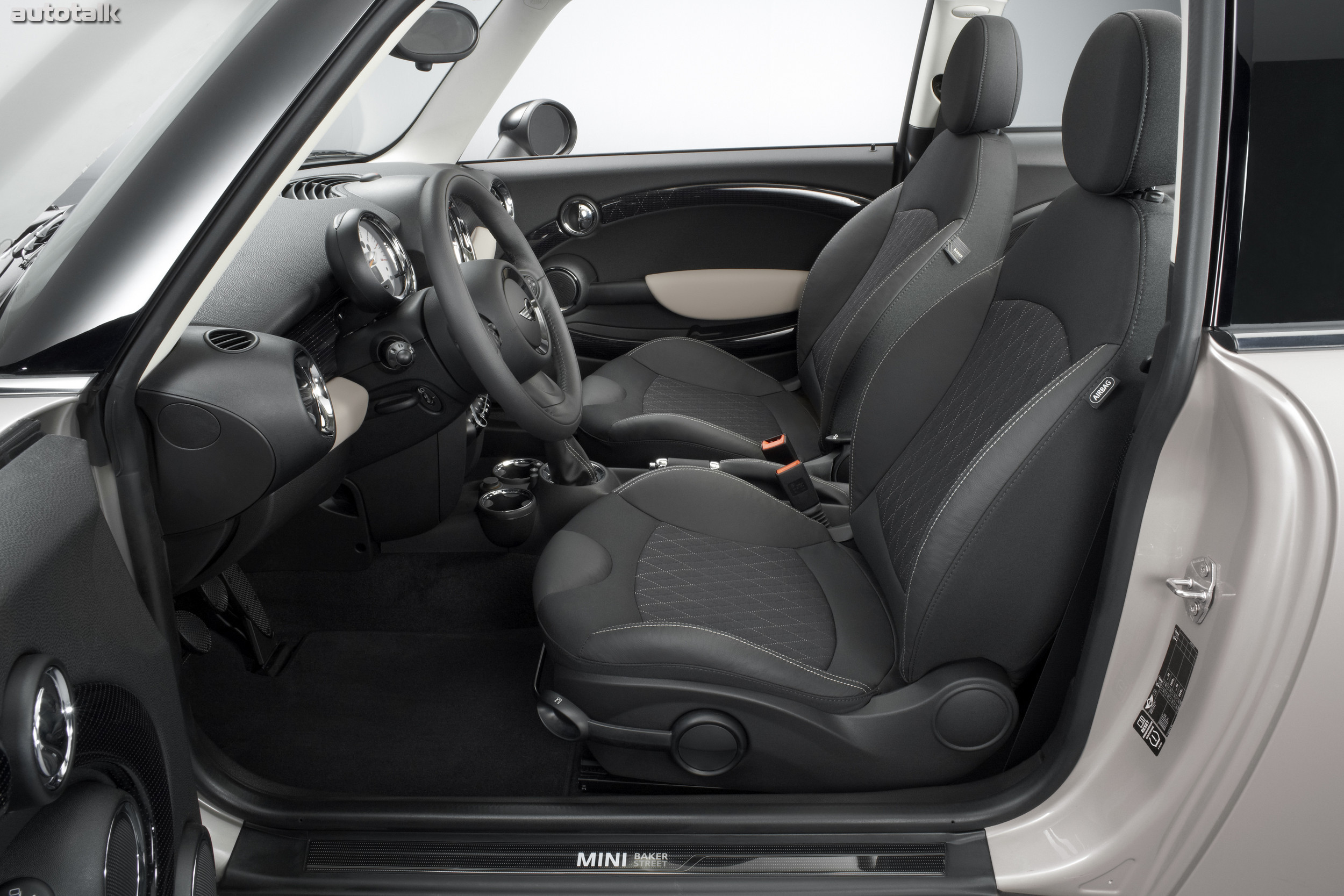 MINI Bakerstreet Concept