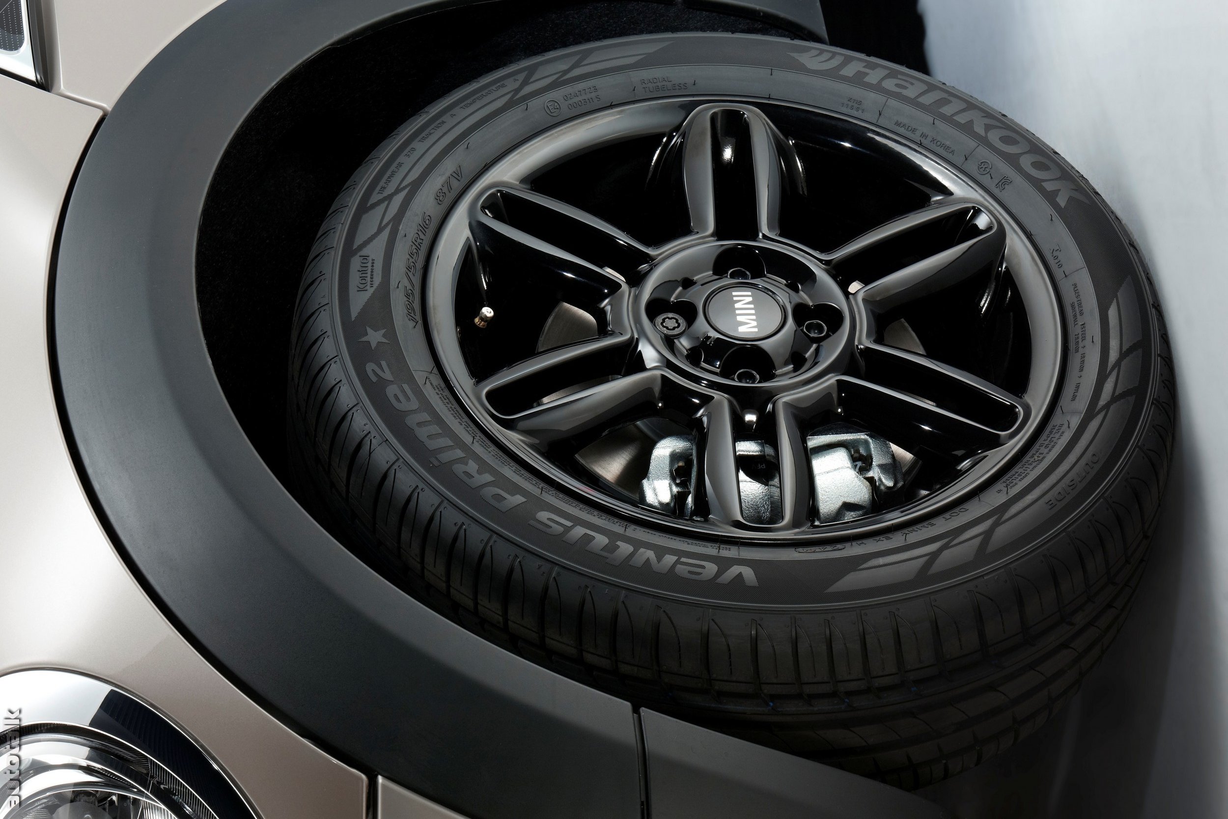 MINI Bakerstreet Concept