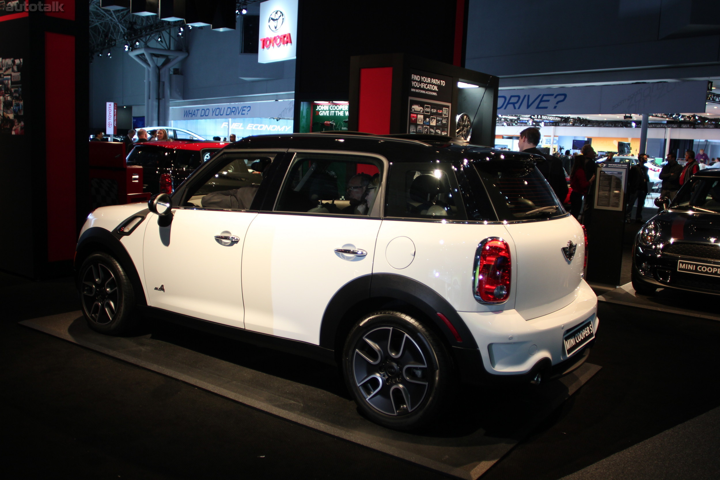 MINI Booth NYIAS 2012