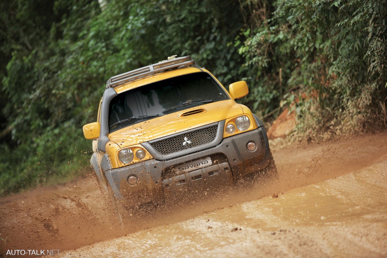 Mitsubishi L200 Savana