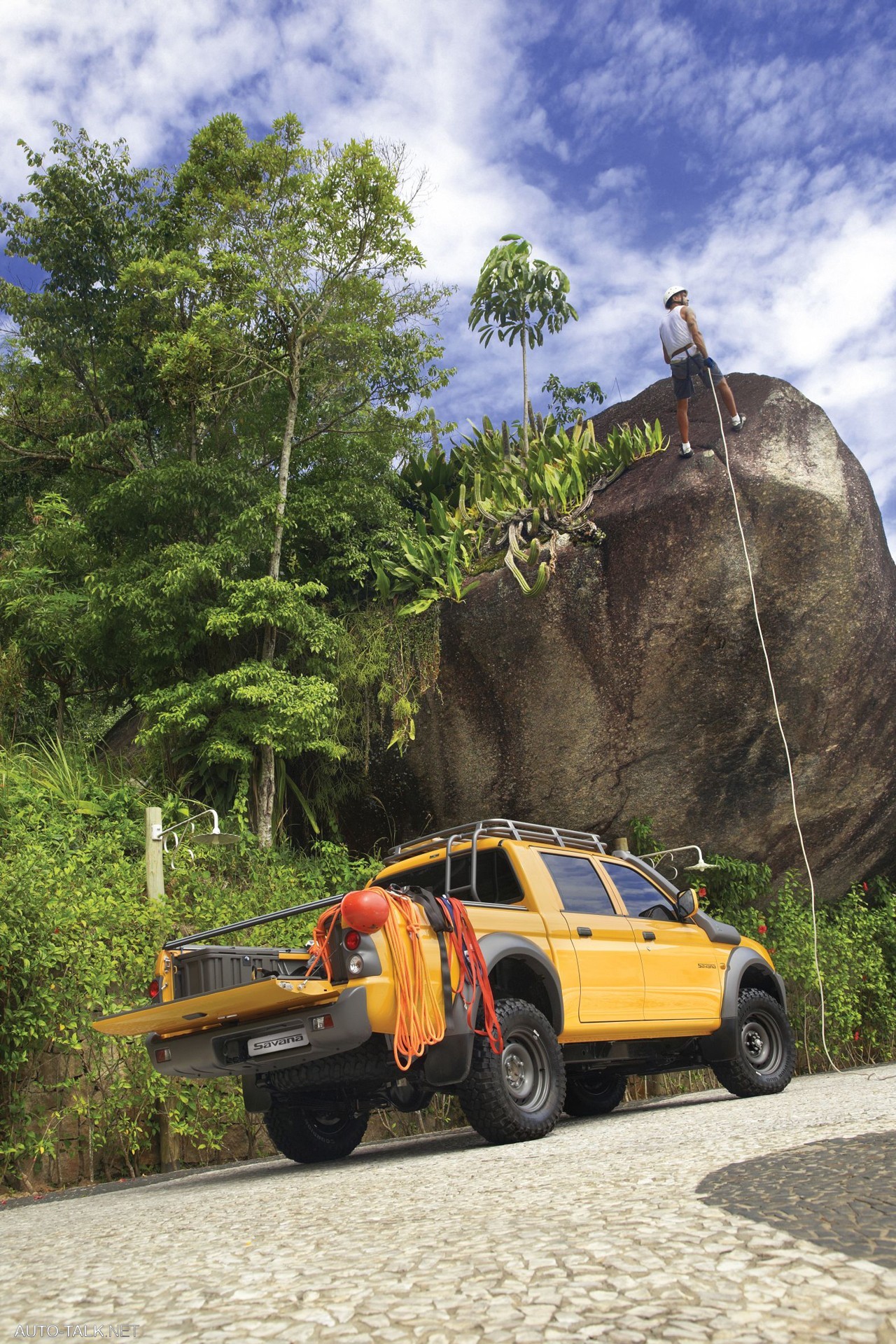 Mitsubishi L200 Savana