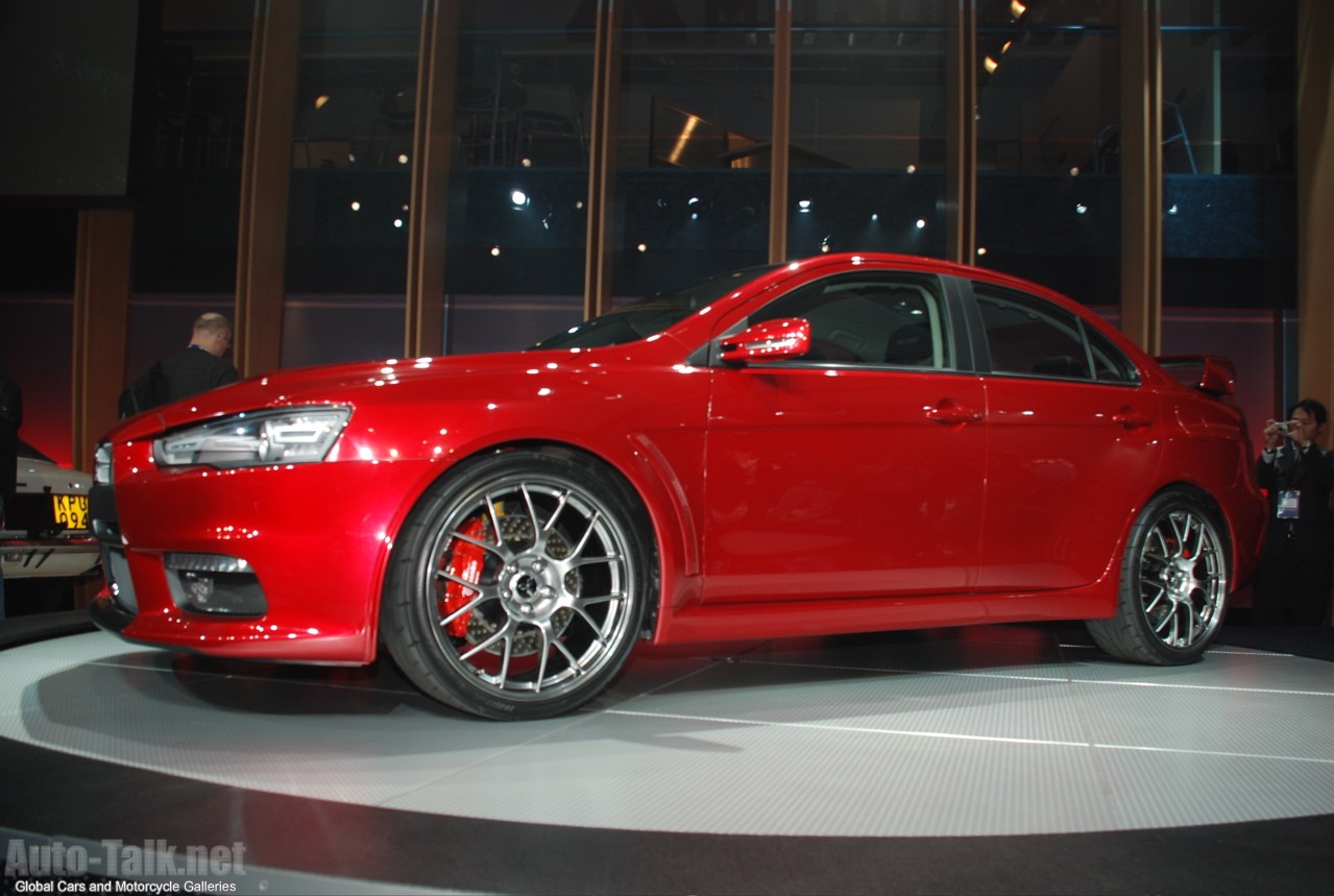 Mitsubishi Prototype X - 2007 Detroit Auto Show