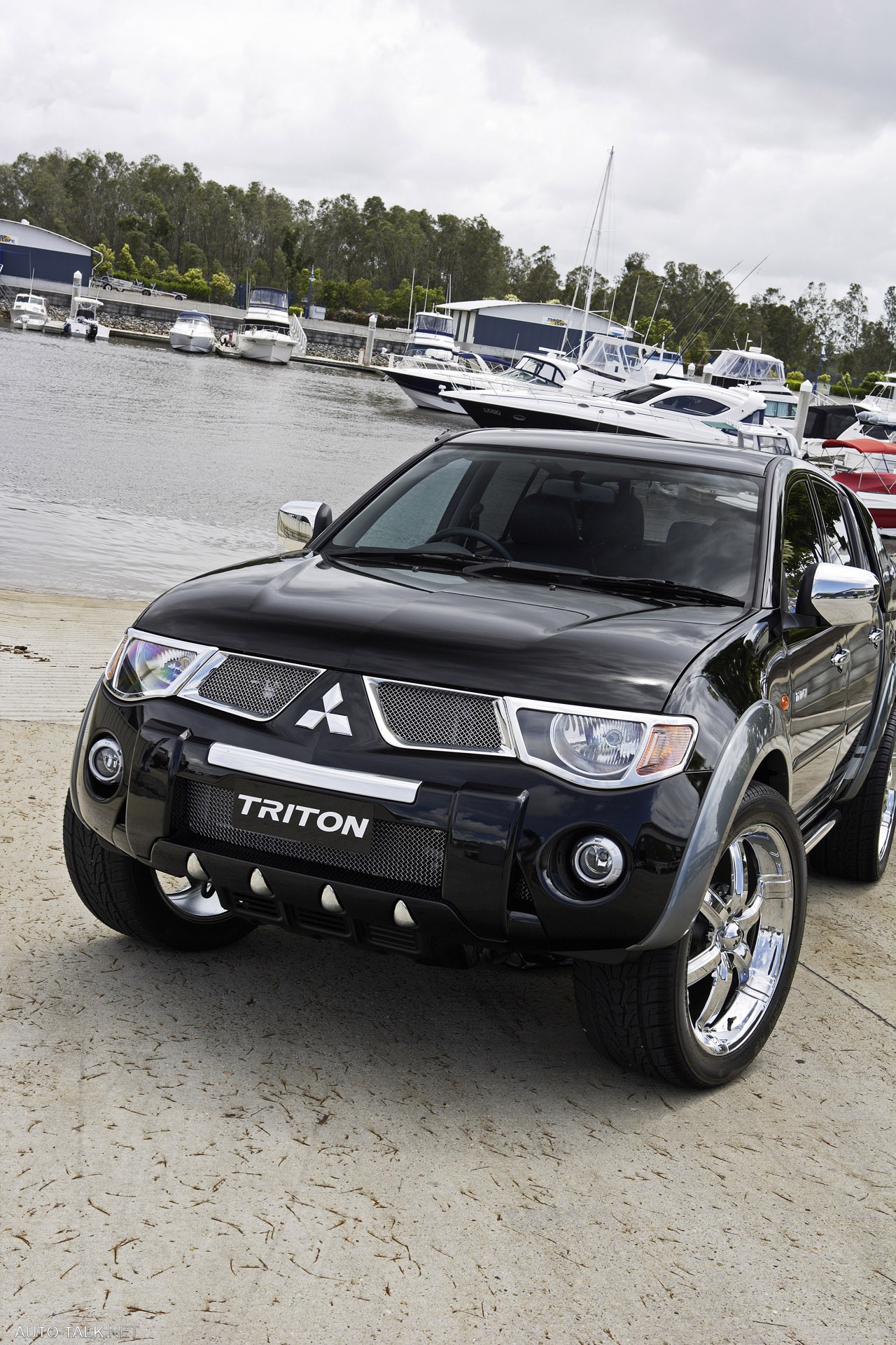 Mitsubishi Triton