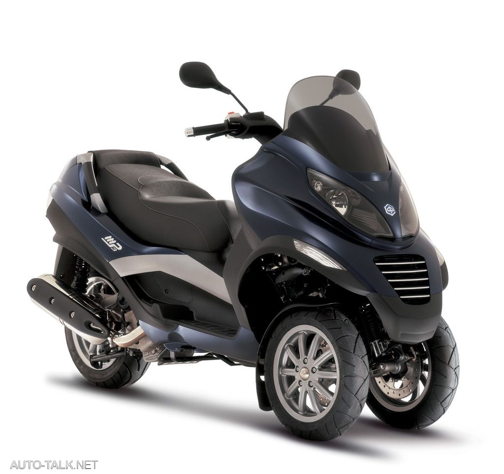 Piaggio MP3 400