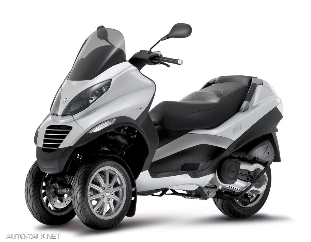 Piaggio MP3 400
