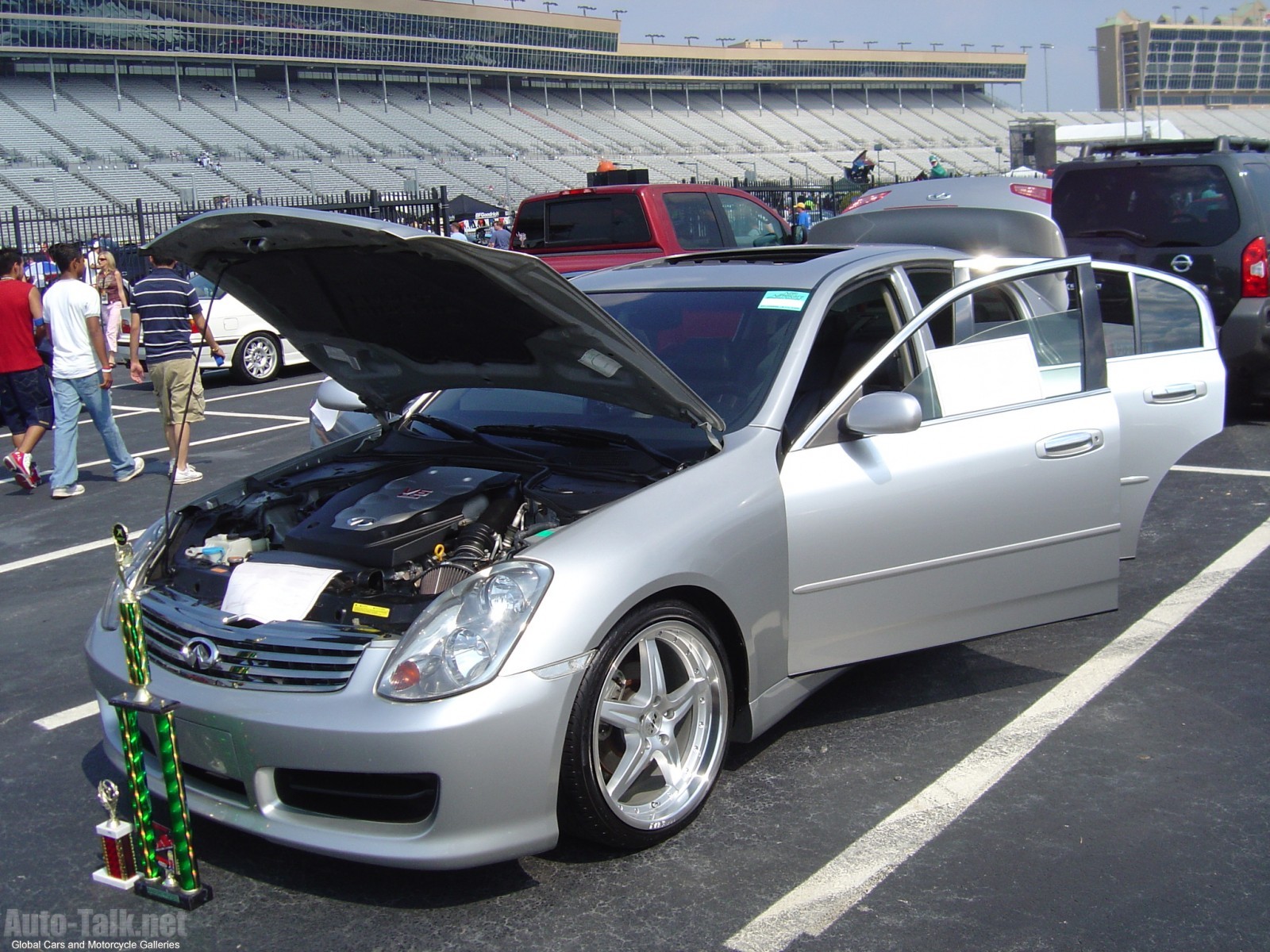 Pictures of Infiniti Cars and Autos at Nopi Nationals 2006